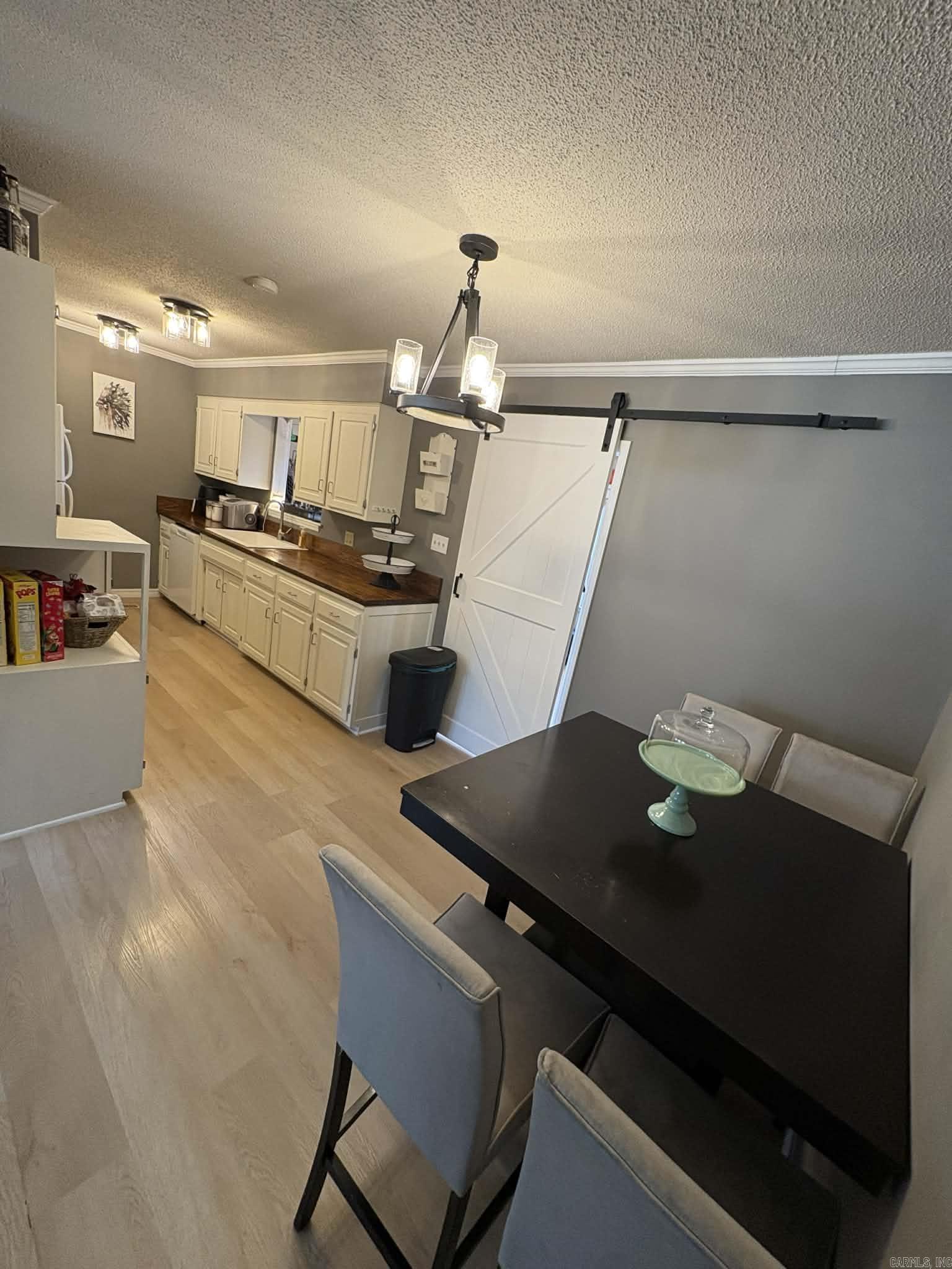 CHELSEA GLADE - Residential