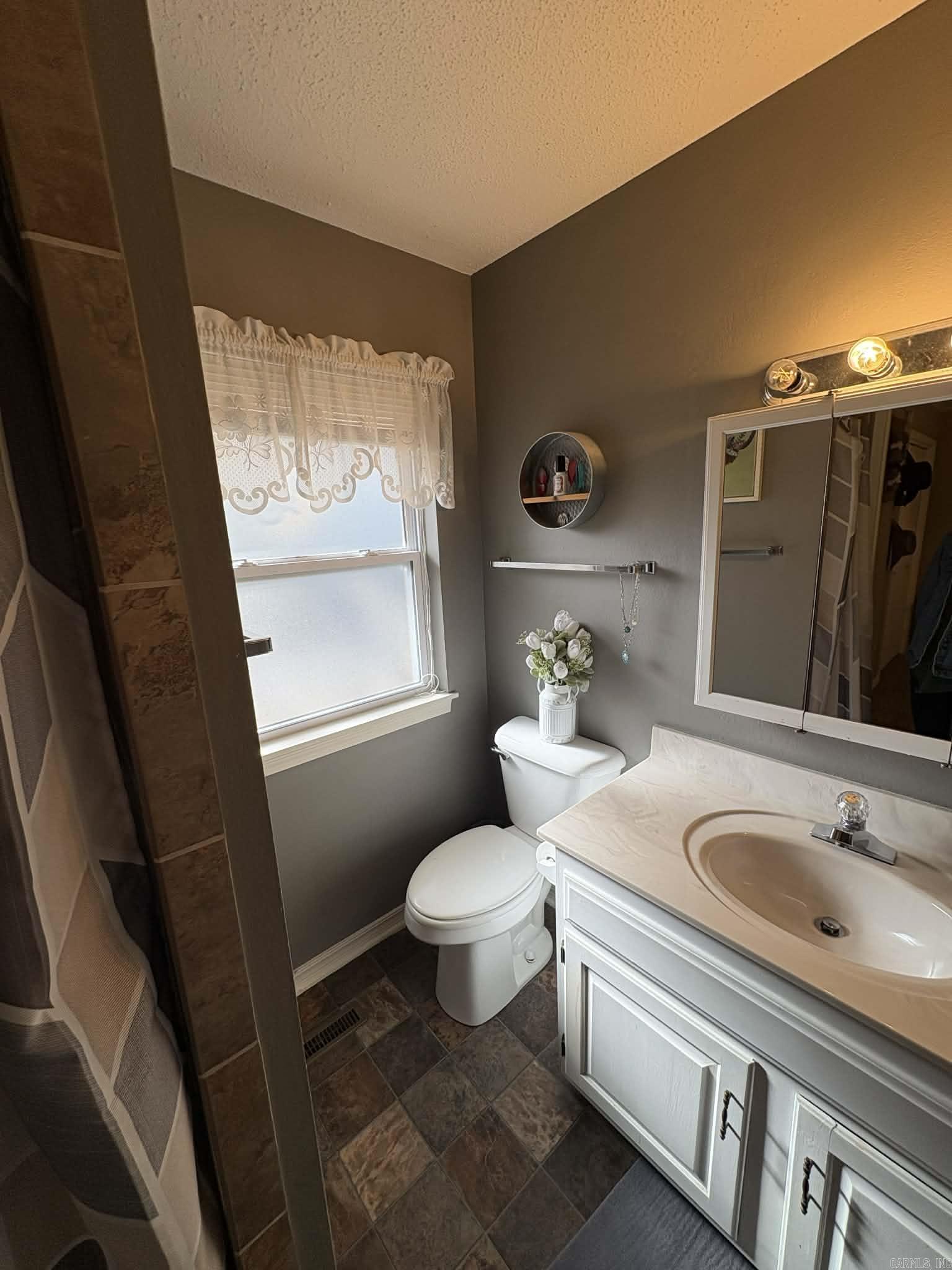 CHELSEA GLADE - Residential