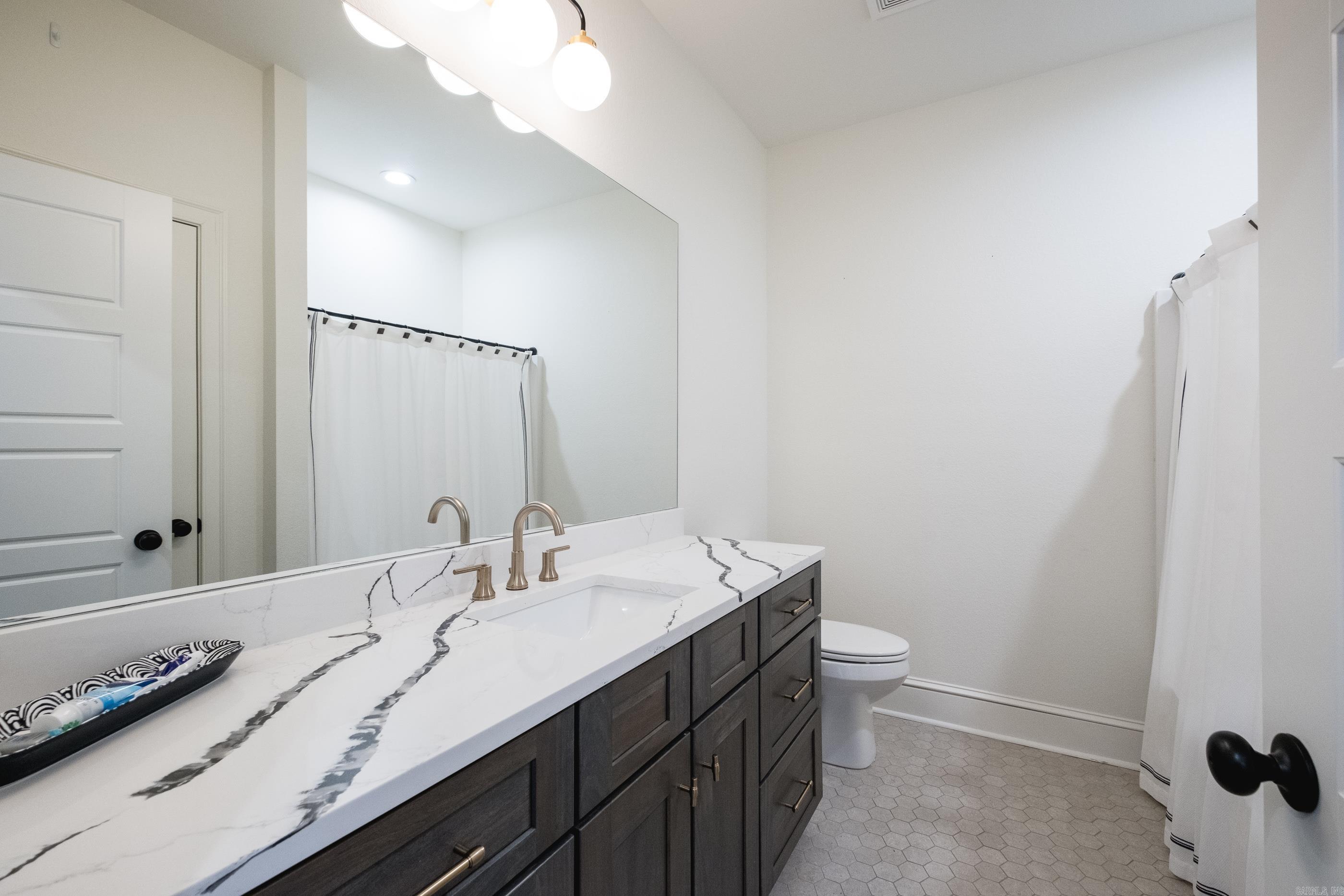 WATERVIEW ESTATES - Residential