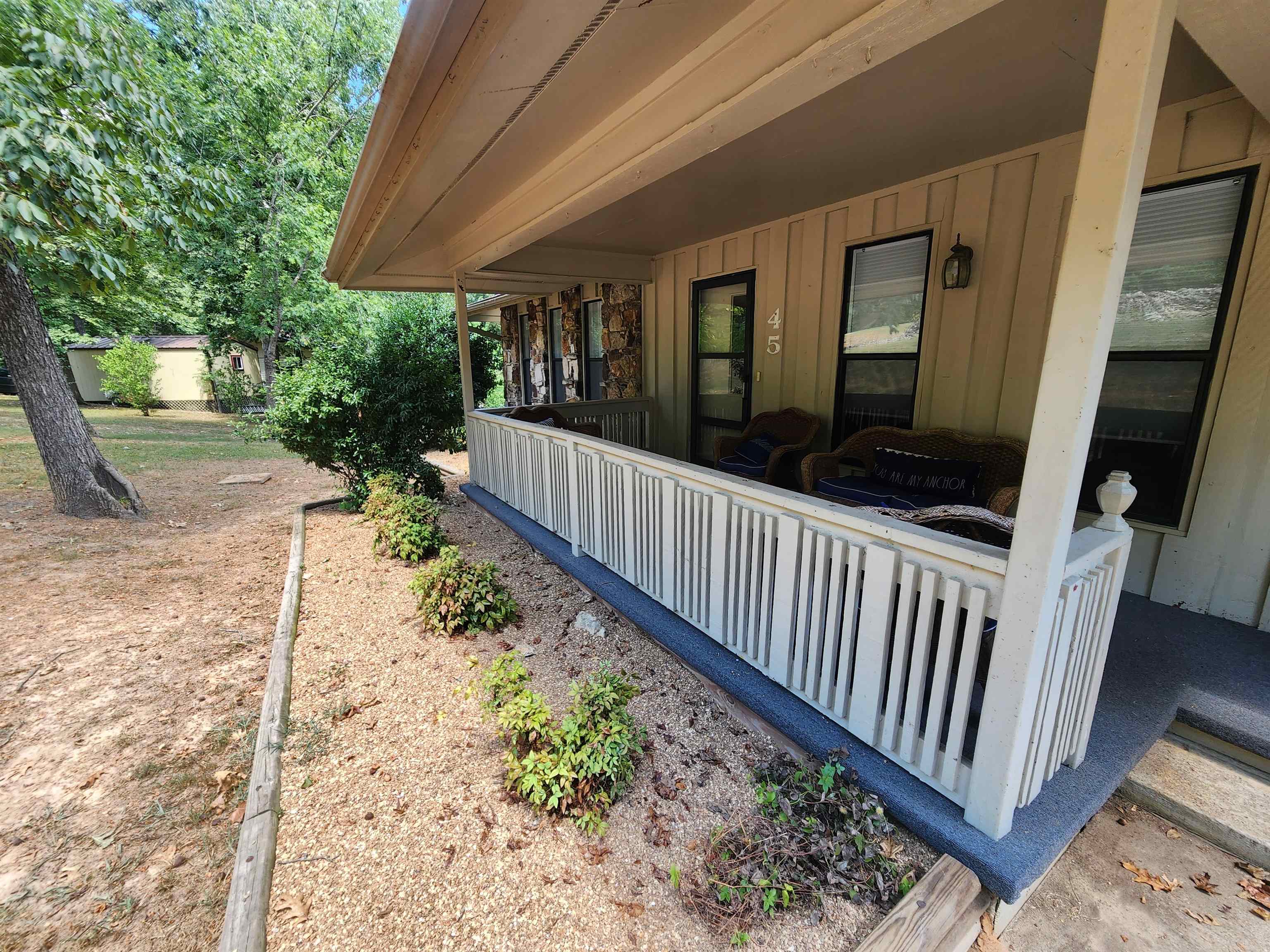 WEST LAKE - Residential