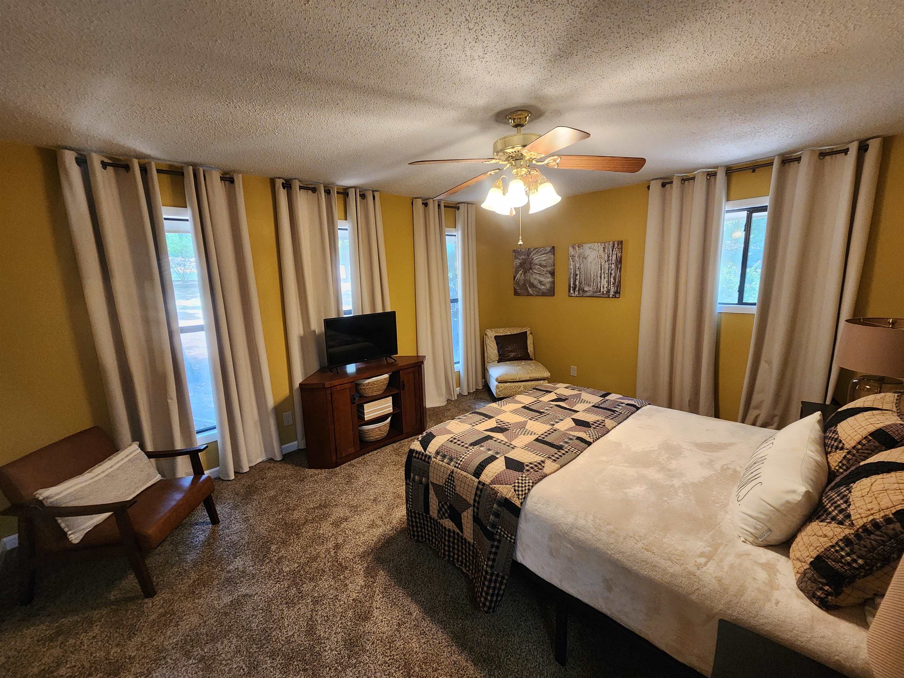 WEST LAKE - Residential