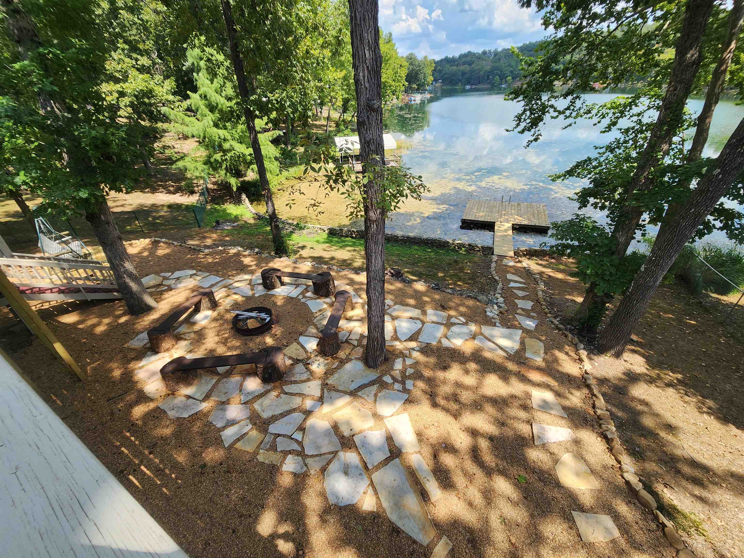 WEST LAKE - Residential