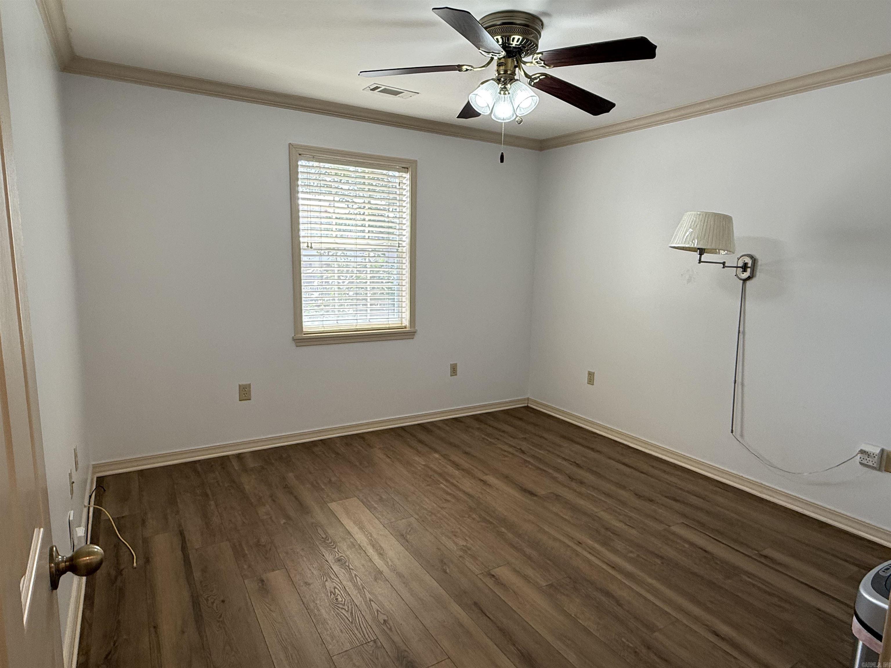 RIVER OAKS COMMONS - Residential