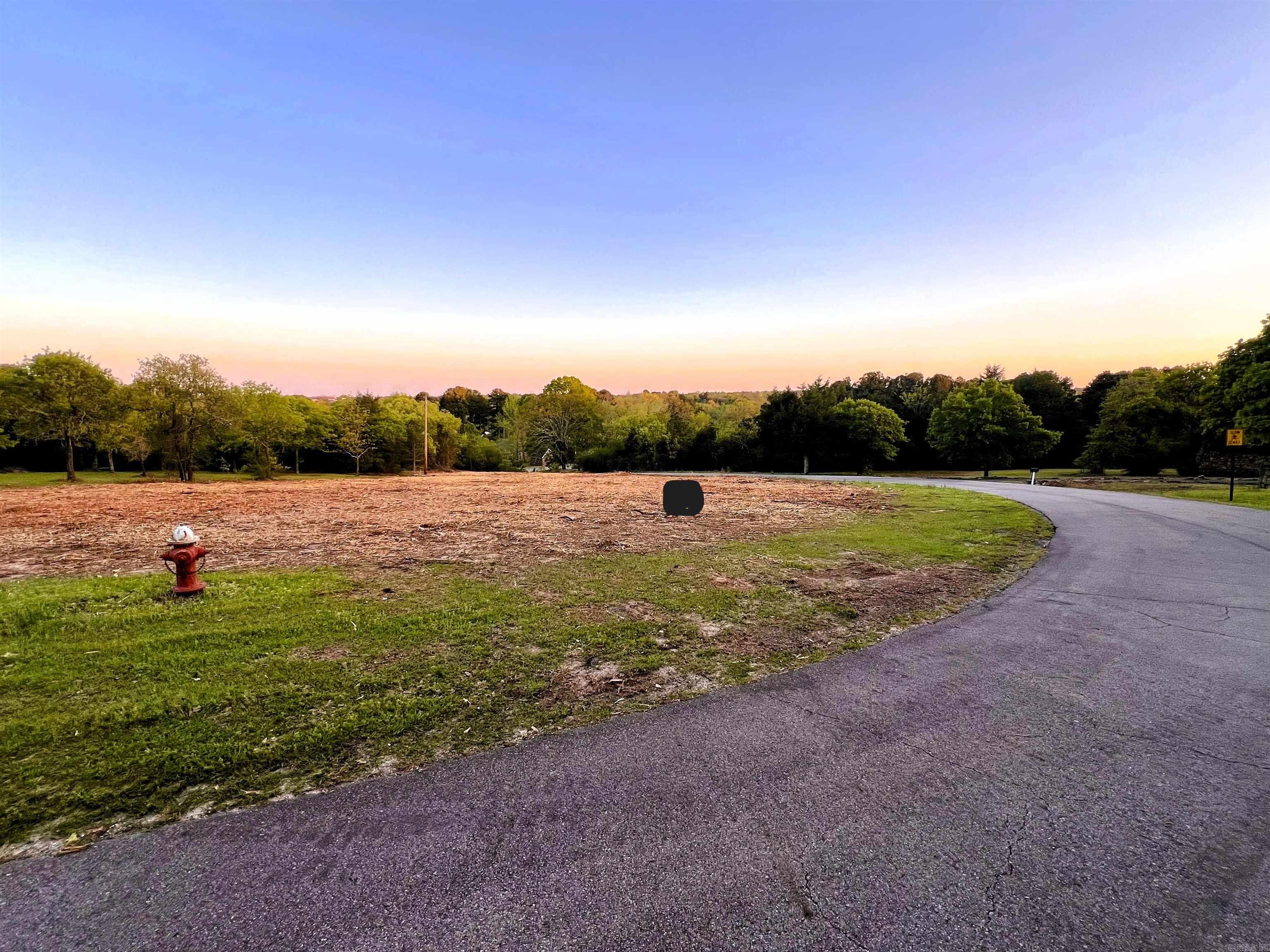 Searcy Outlots - Land