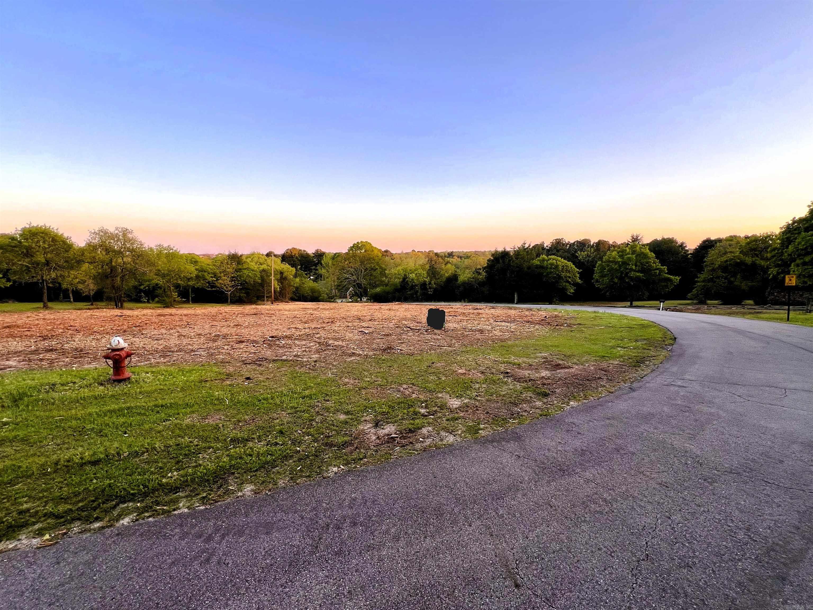 Searcy Outlots - Land