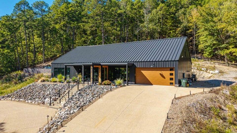 Photo of 144 Arcade Lane, Hot Springs, AR 71901 (MLS # 26042543)