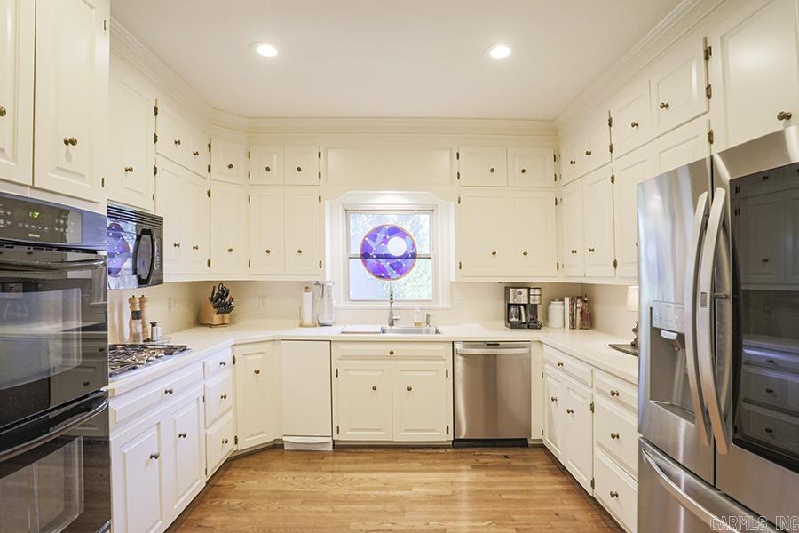 HUNTERS COVE ADDN - Residential