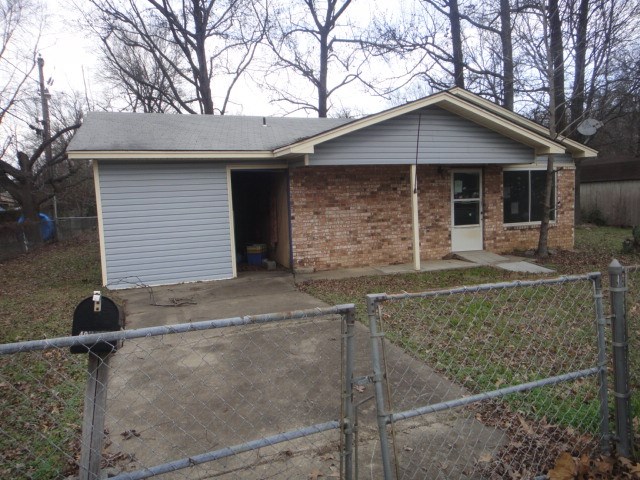 Sold before Listed. Donated to City of Jacksonville for $1. Do not use this listing for comps.