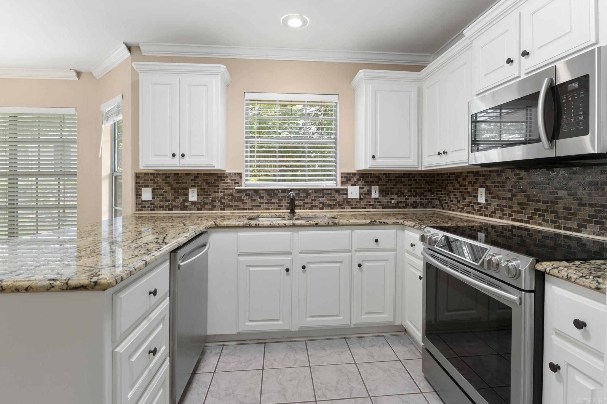 NORTH POINTE ADDN - Residential