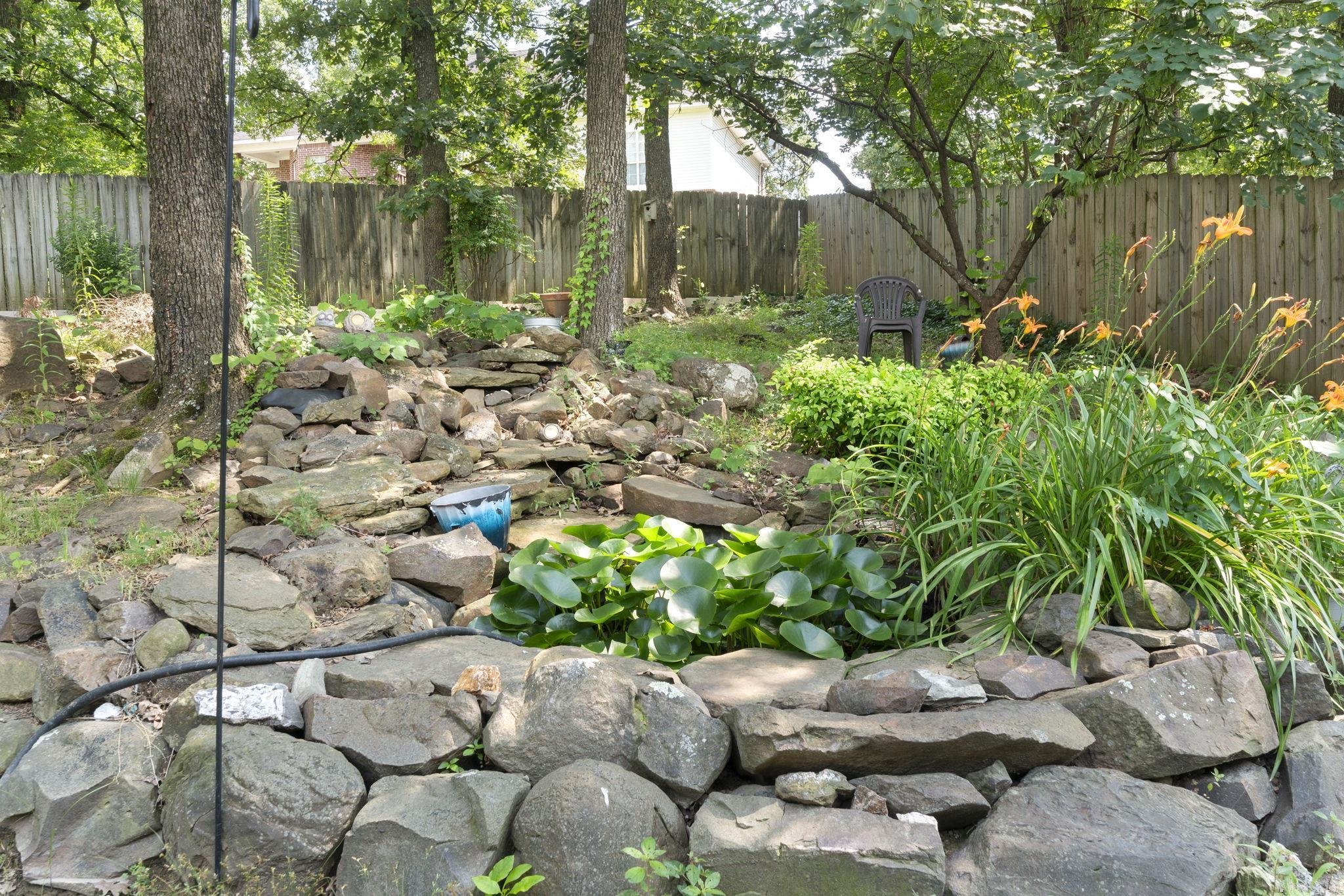 NORTH POINTE ADDN - Residential