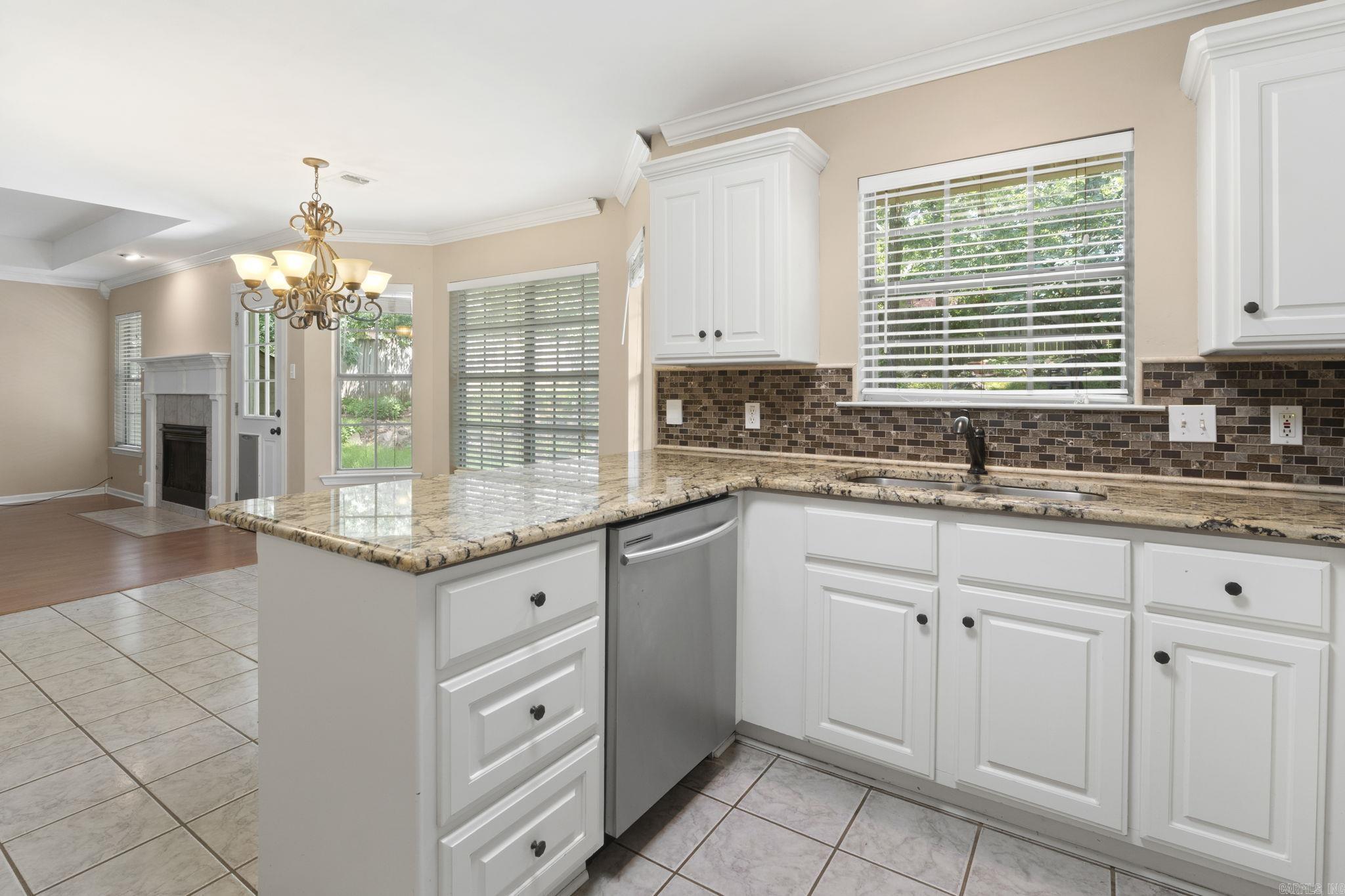 NORTH POINTE ADDN - Residential