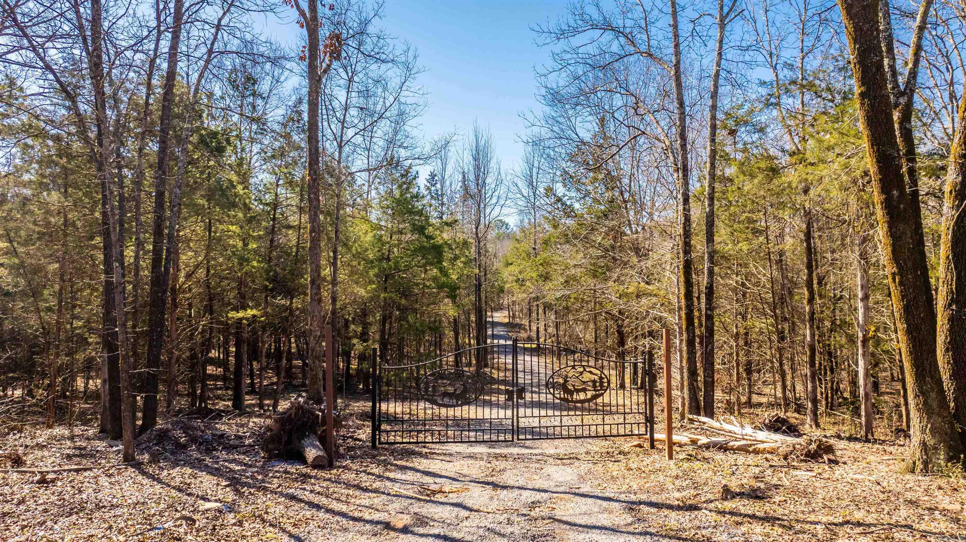 Metes & Bounds - Land