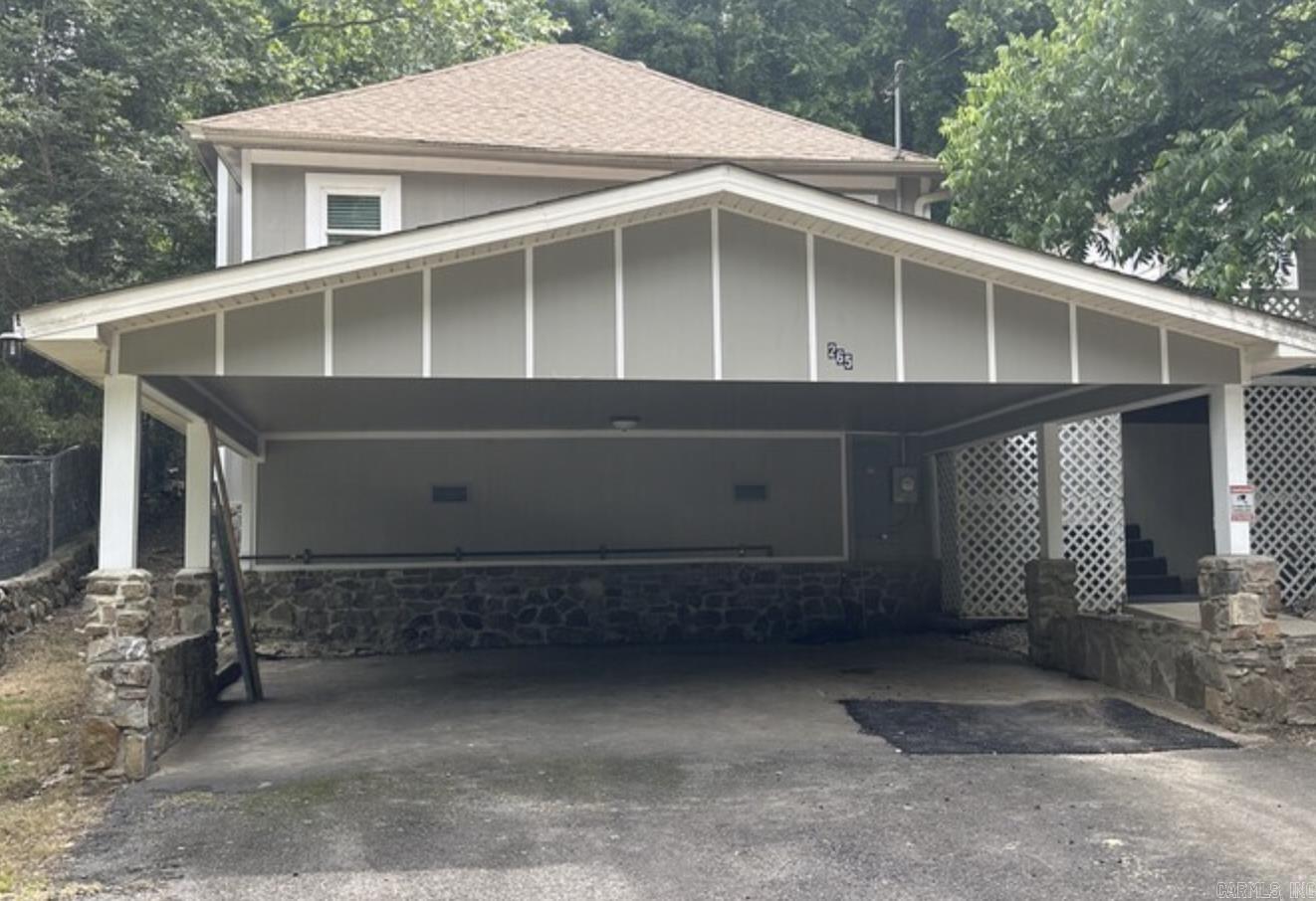 BRYANT & JAGGERS - Residential