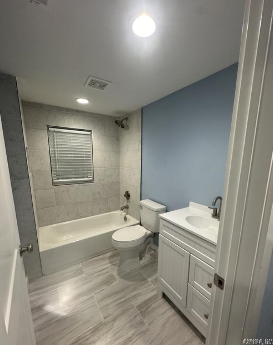 BRYANT & JAGGERS - Residential