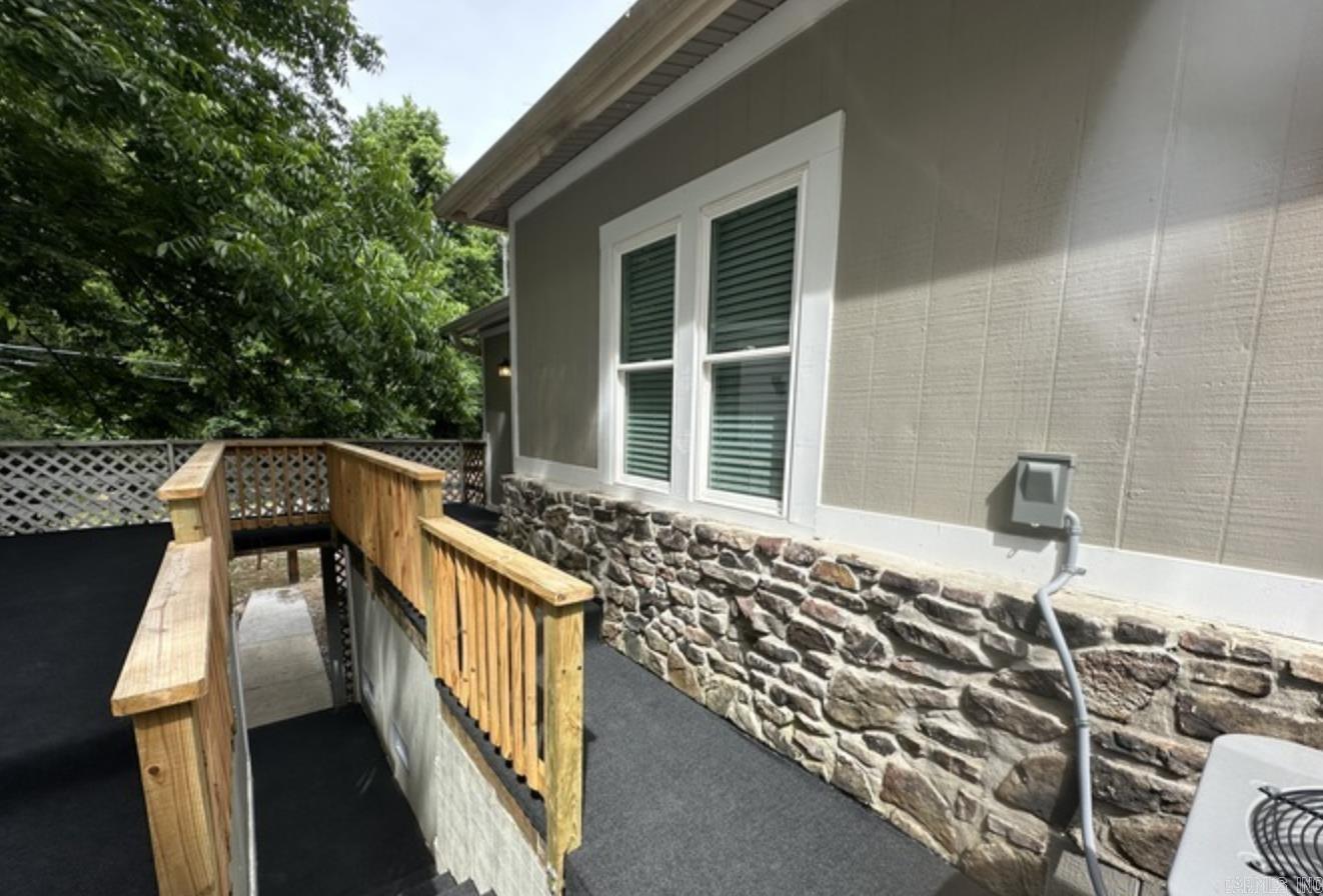BRYANT & JAGGERS - Residential
