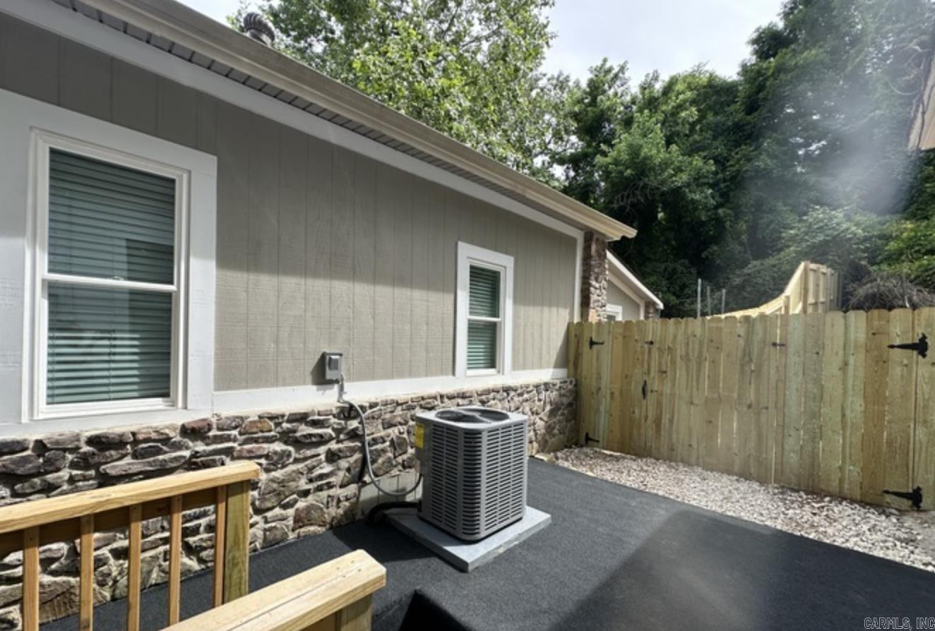 BRYANT & JAGGERS - Residential