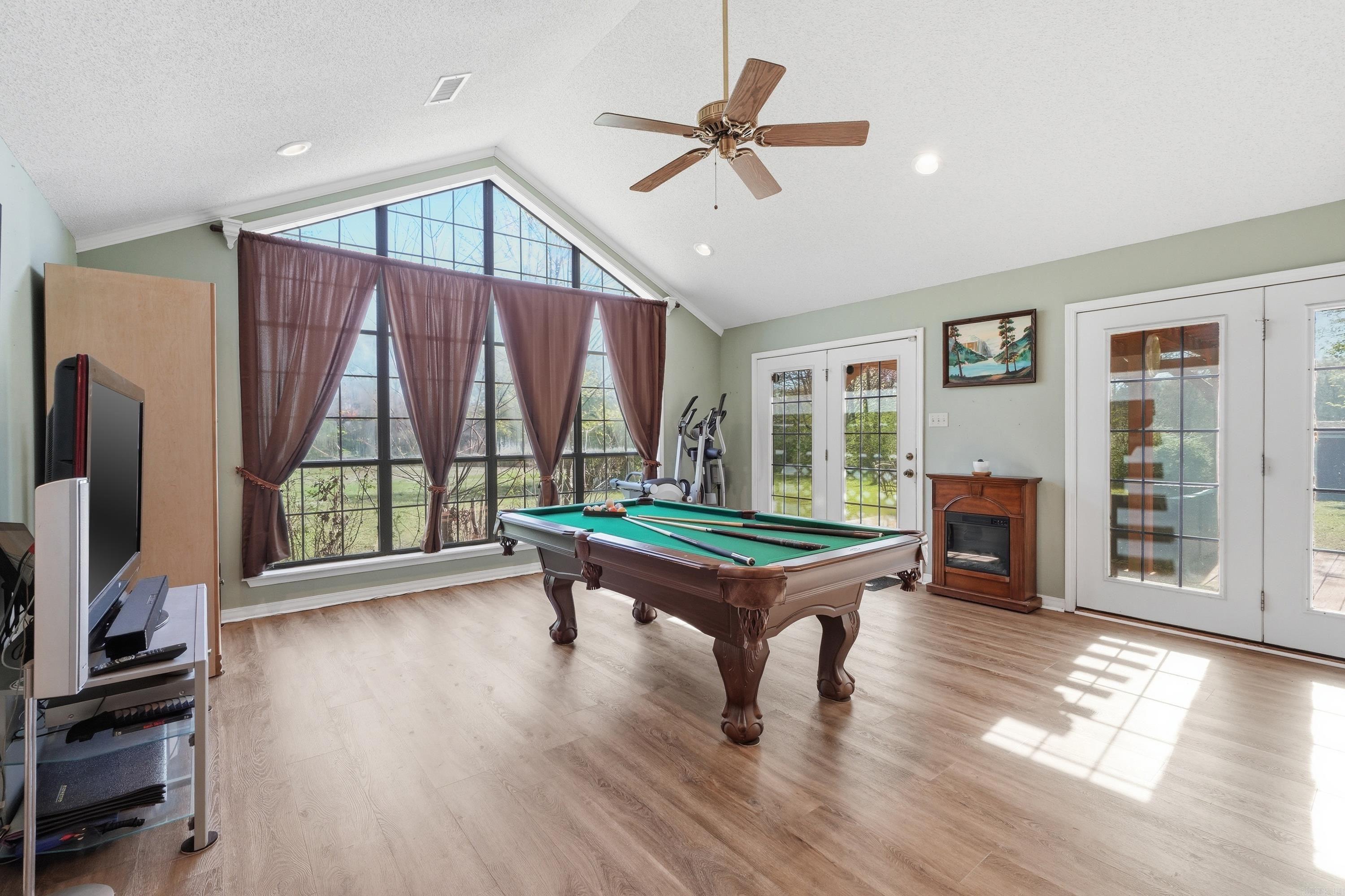 DOGWOOD MEADOWS - Residential