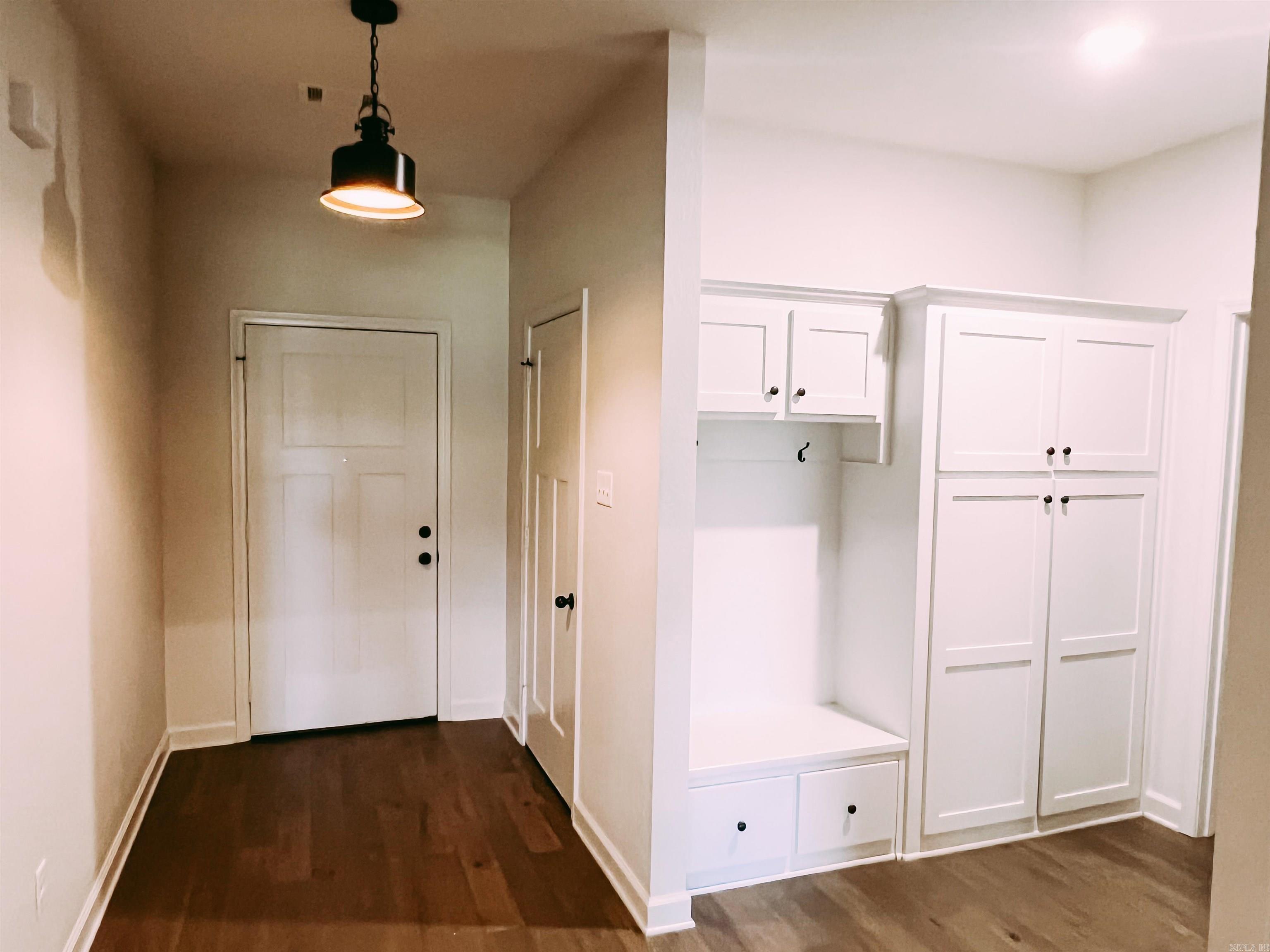 SHADOW CREEK - Residential