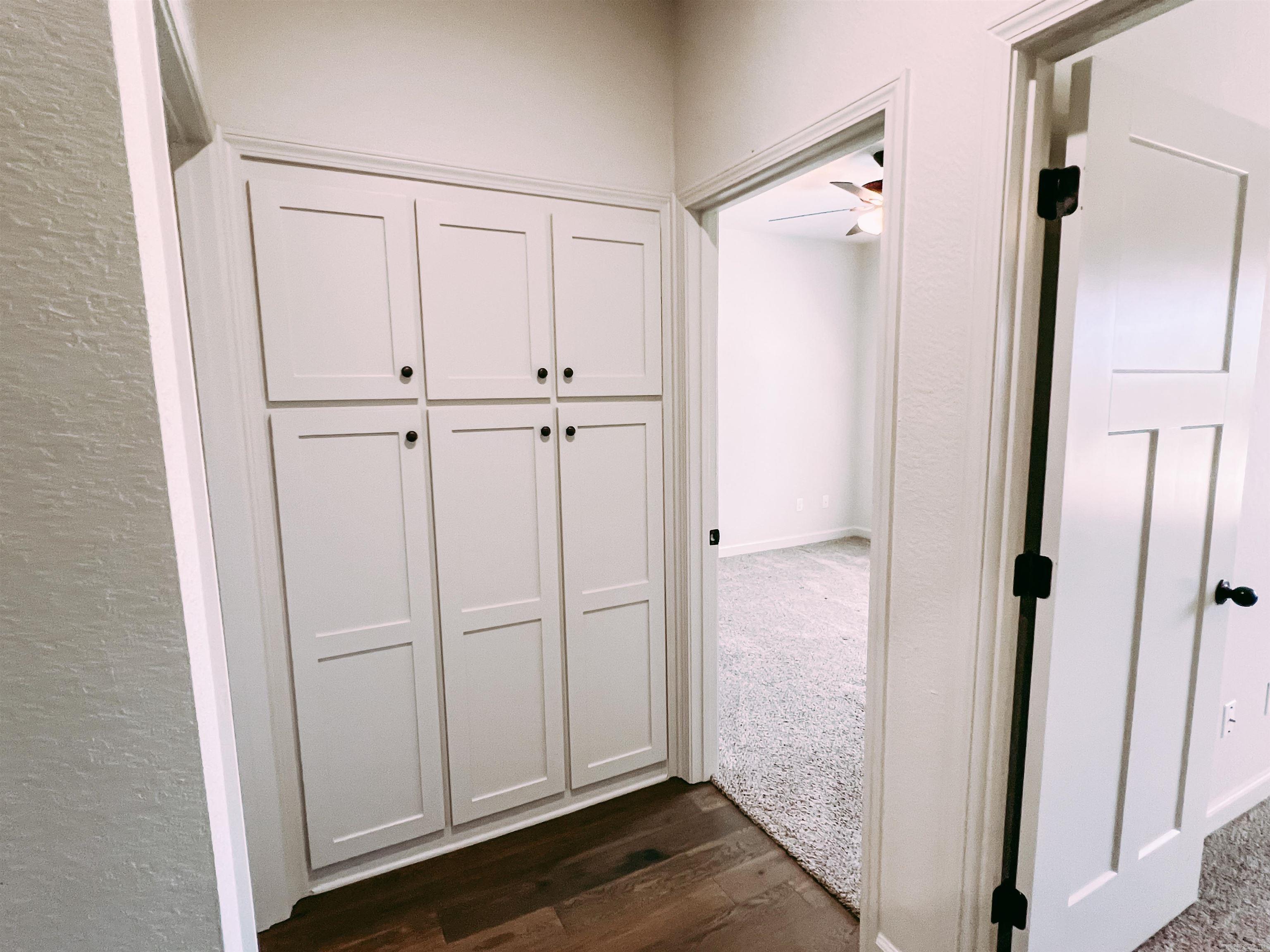 SHADOW CREEK - Residential