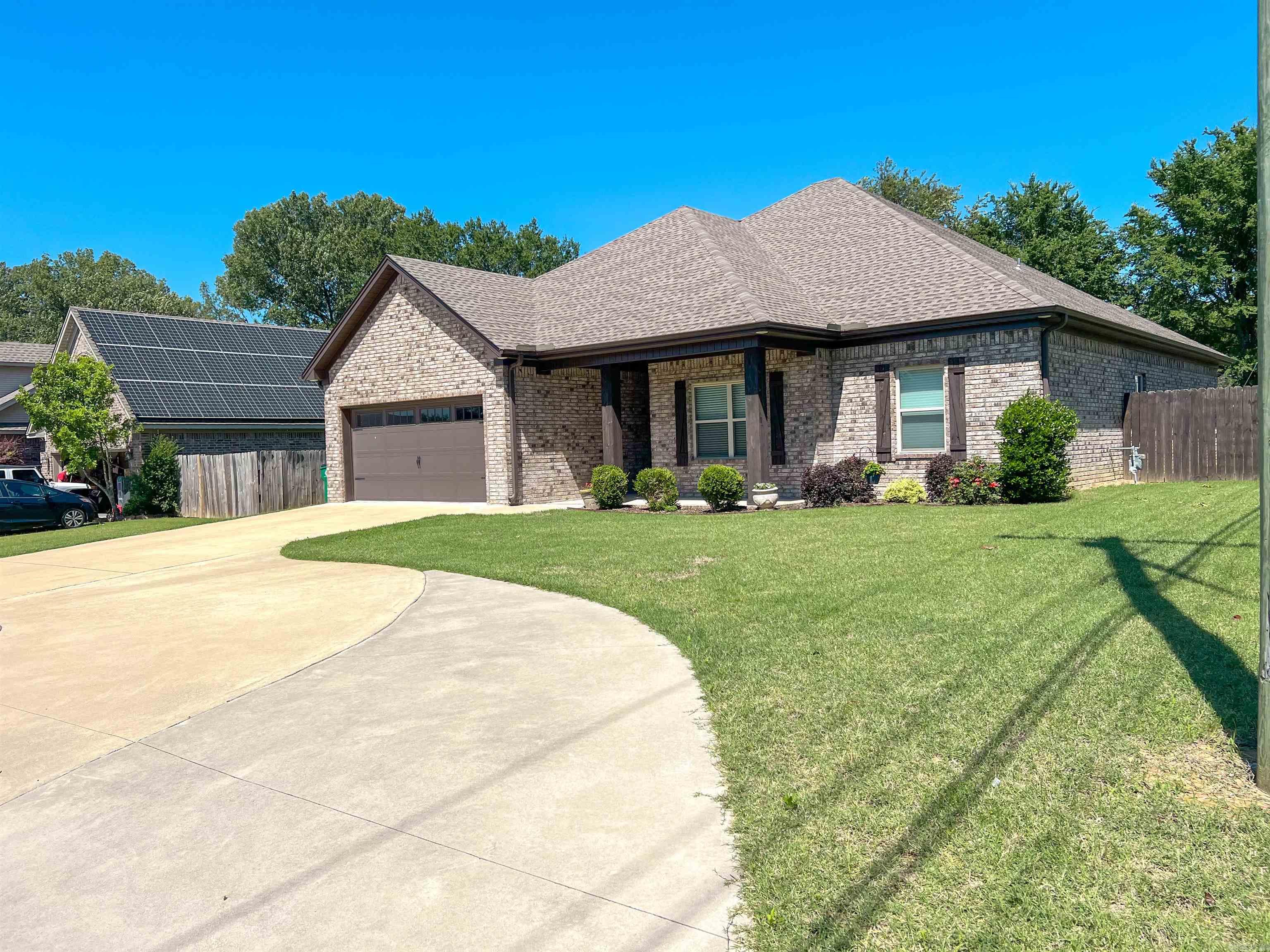 SHADOW CREEK - Residential