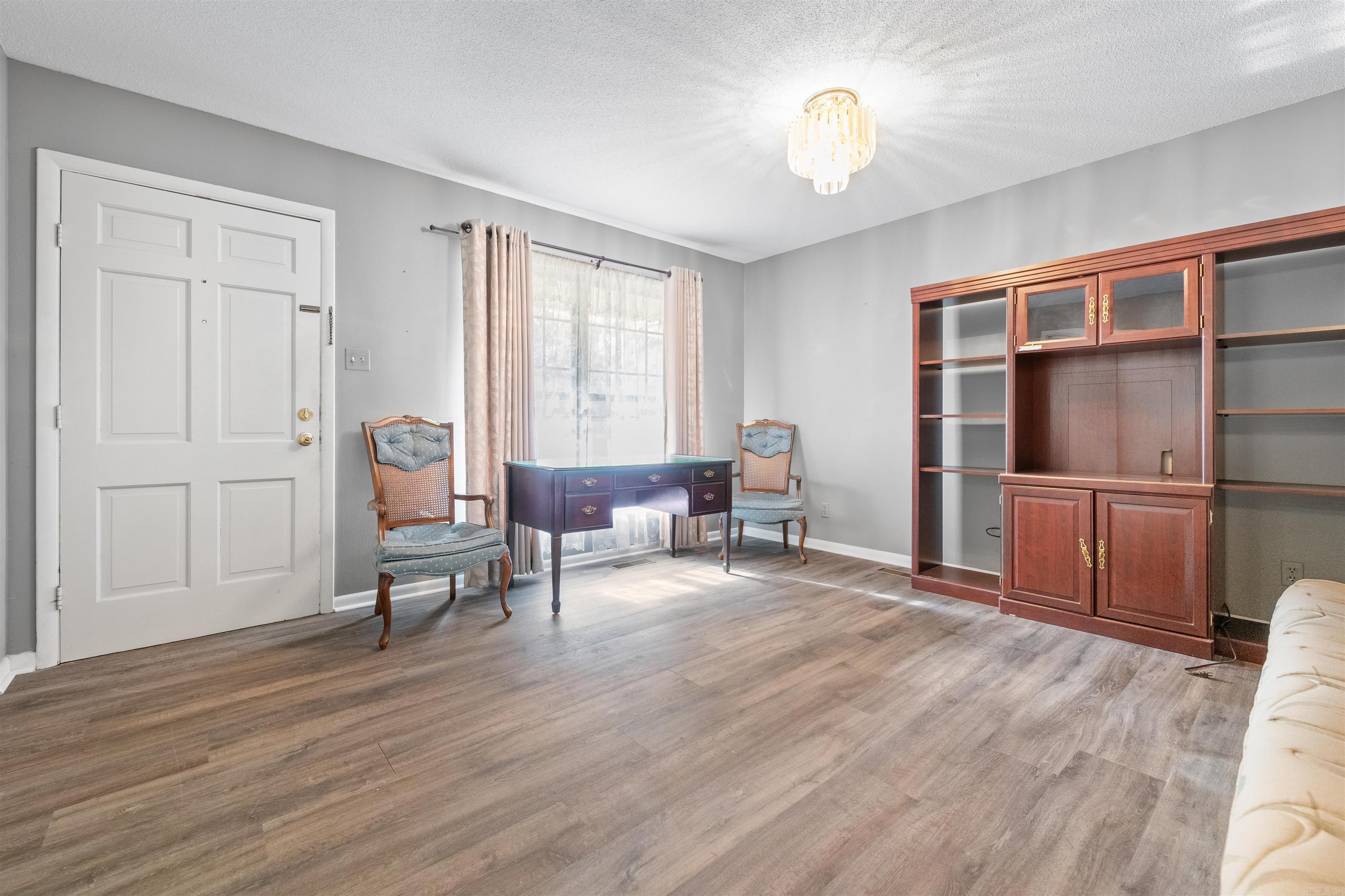 INDIAN HILLS - Residential