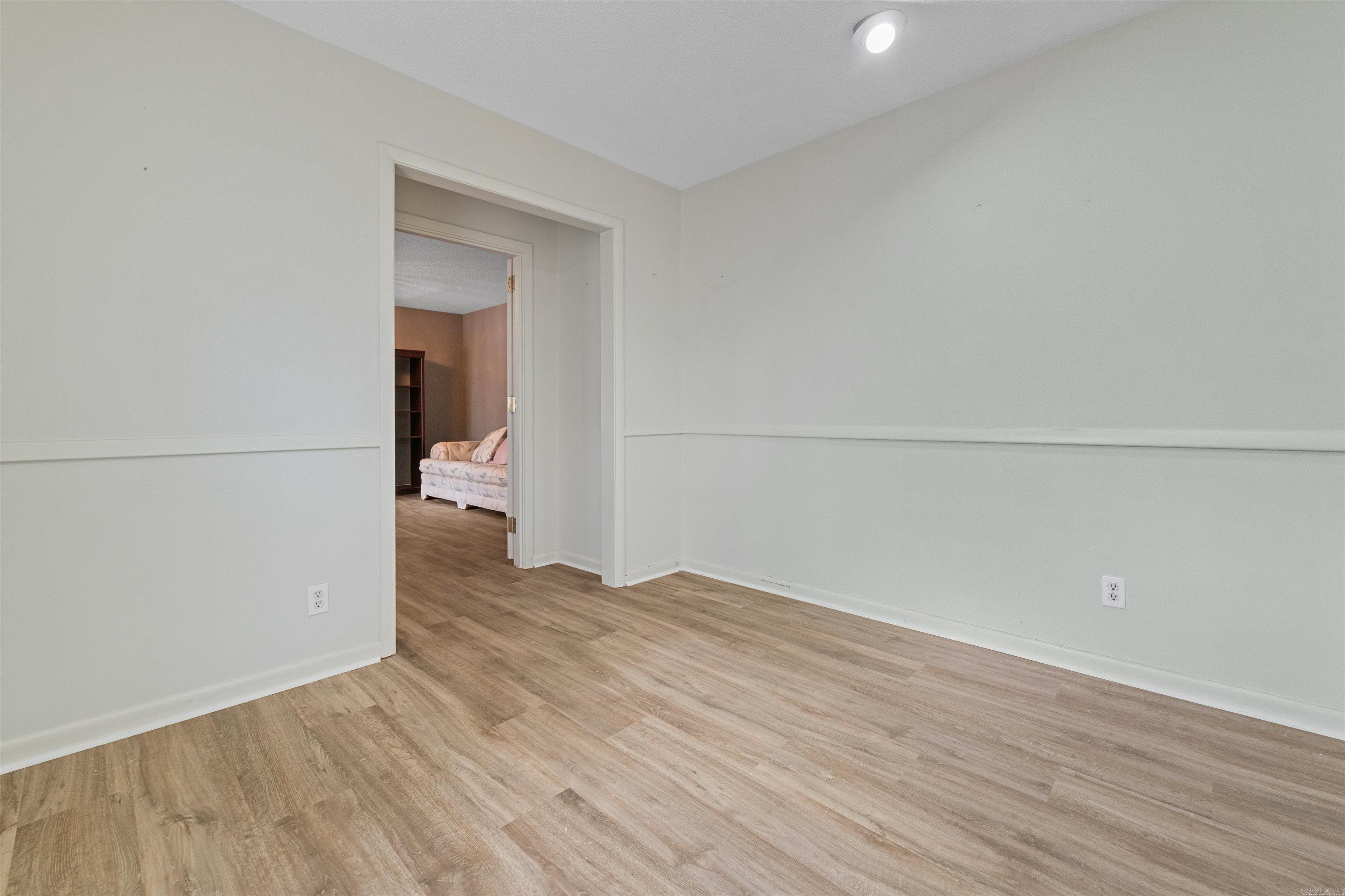 INDIAN HILLS - Residential