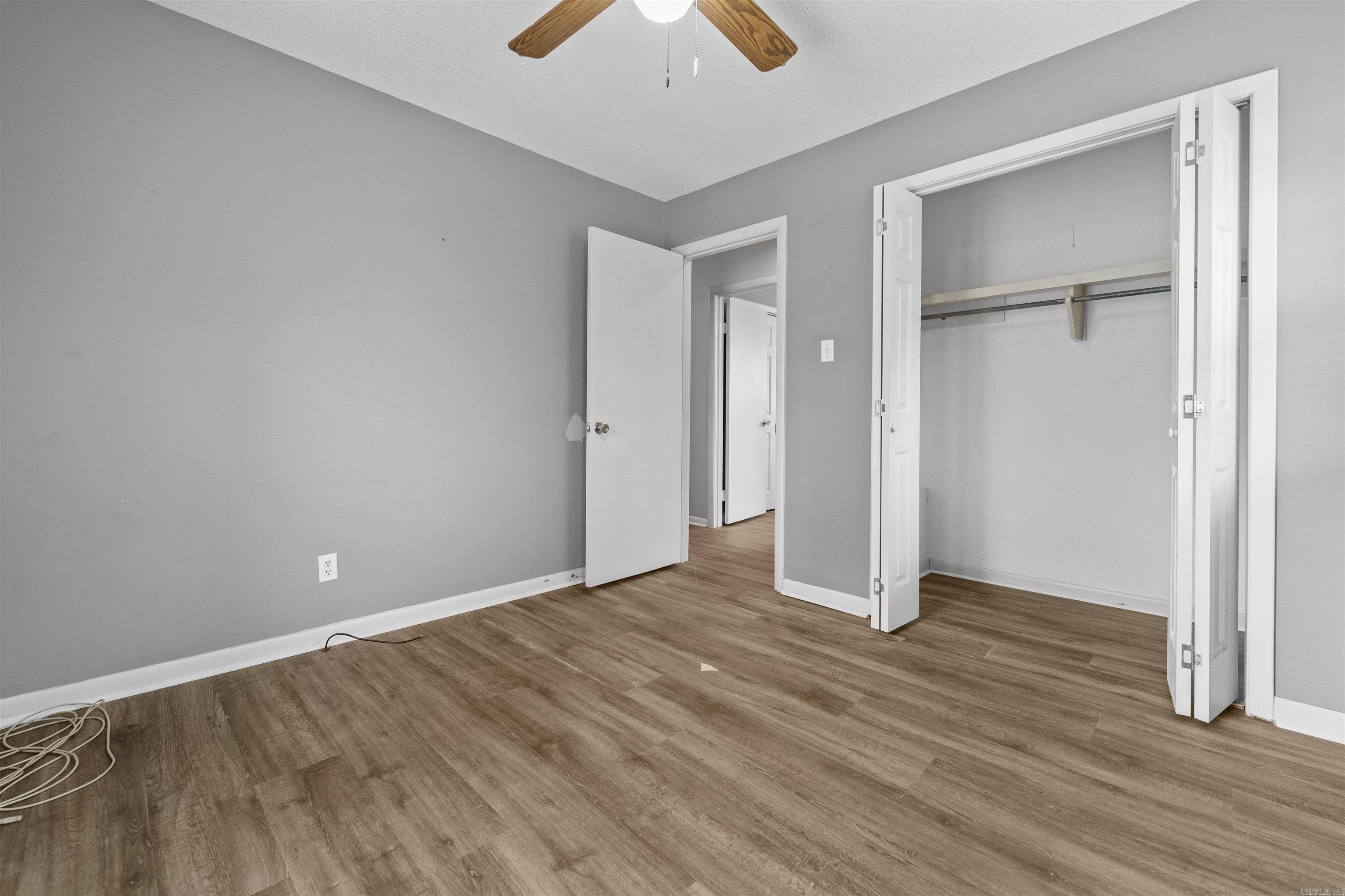 INDIAN HILLS - Residential