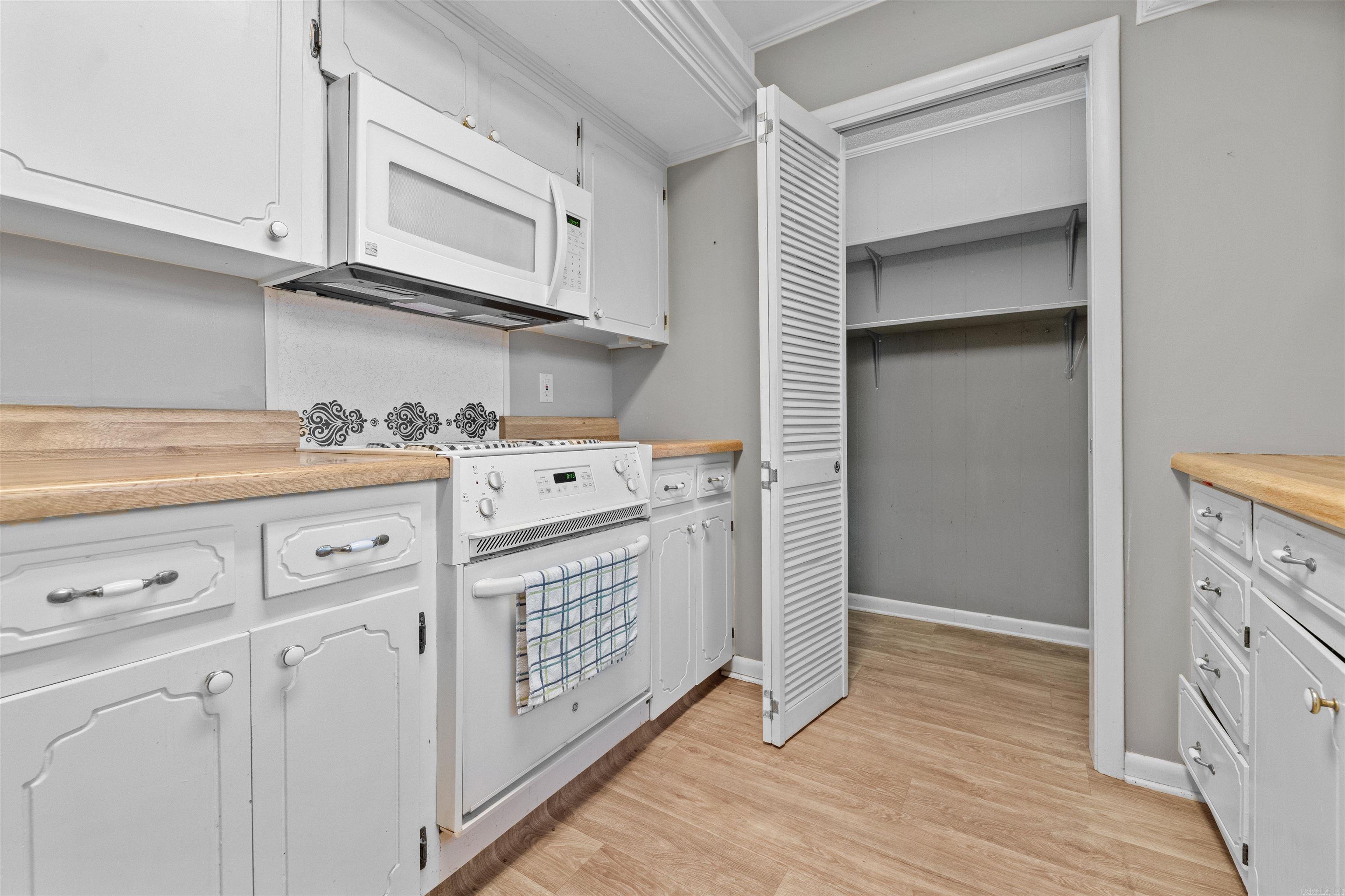 INDIAN HILLS - Residential