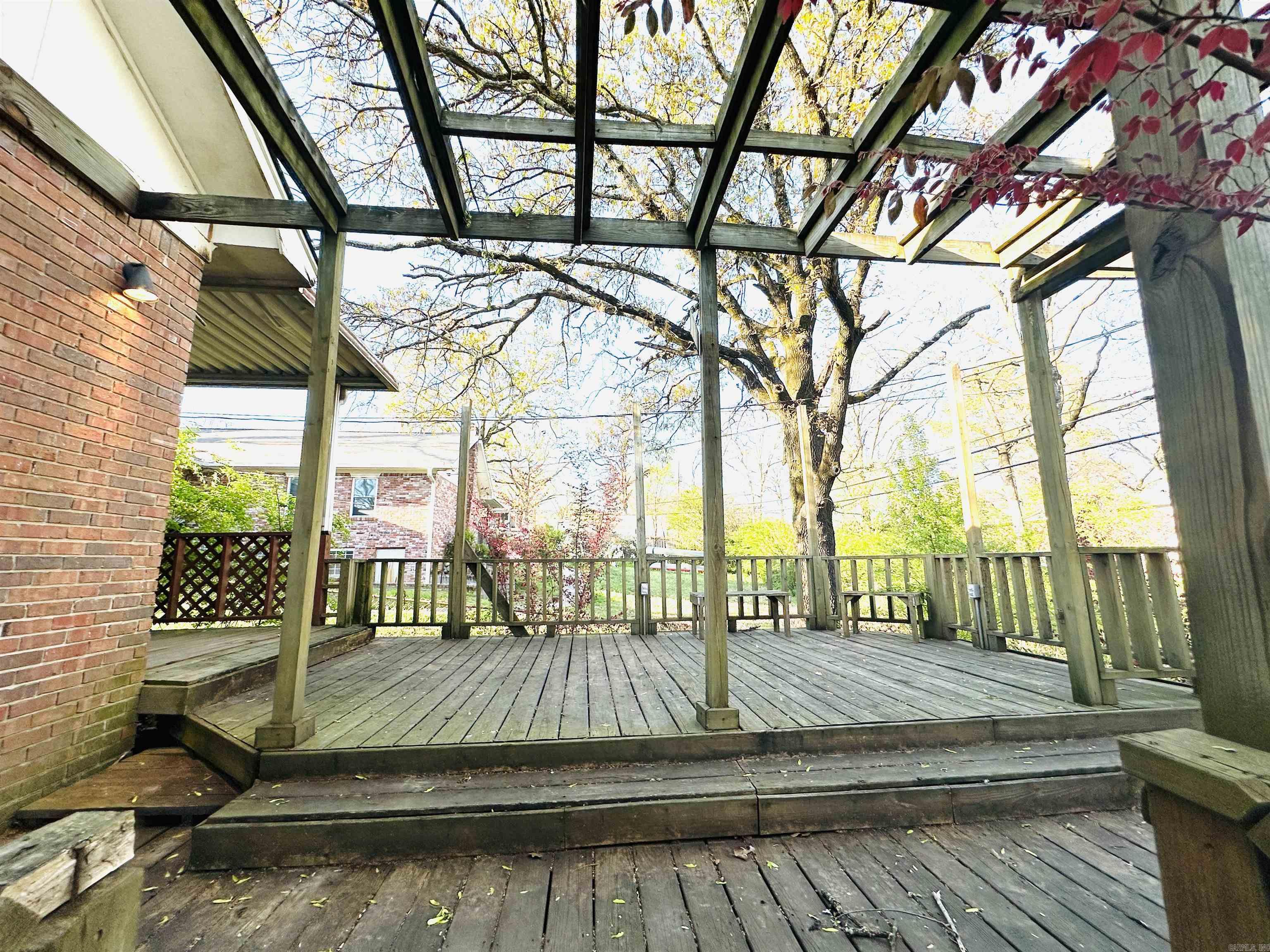 PIKE VIEW - Residential