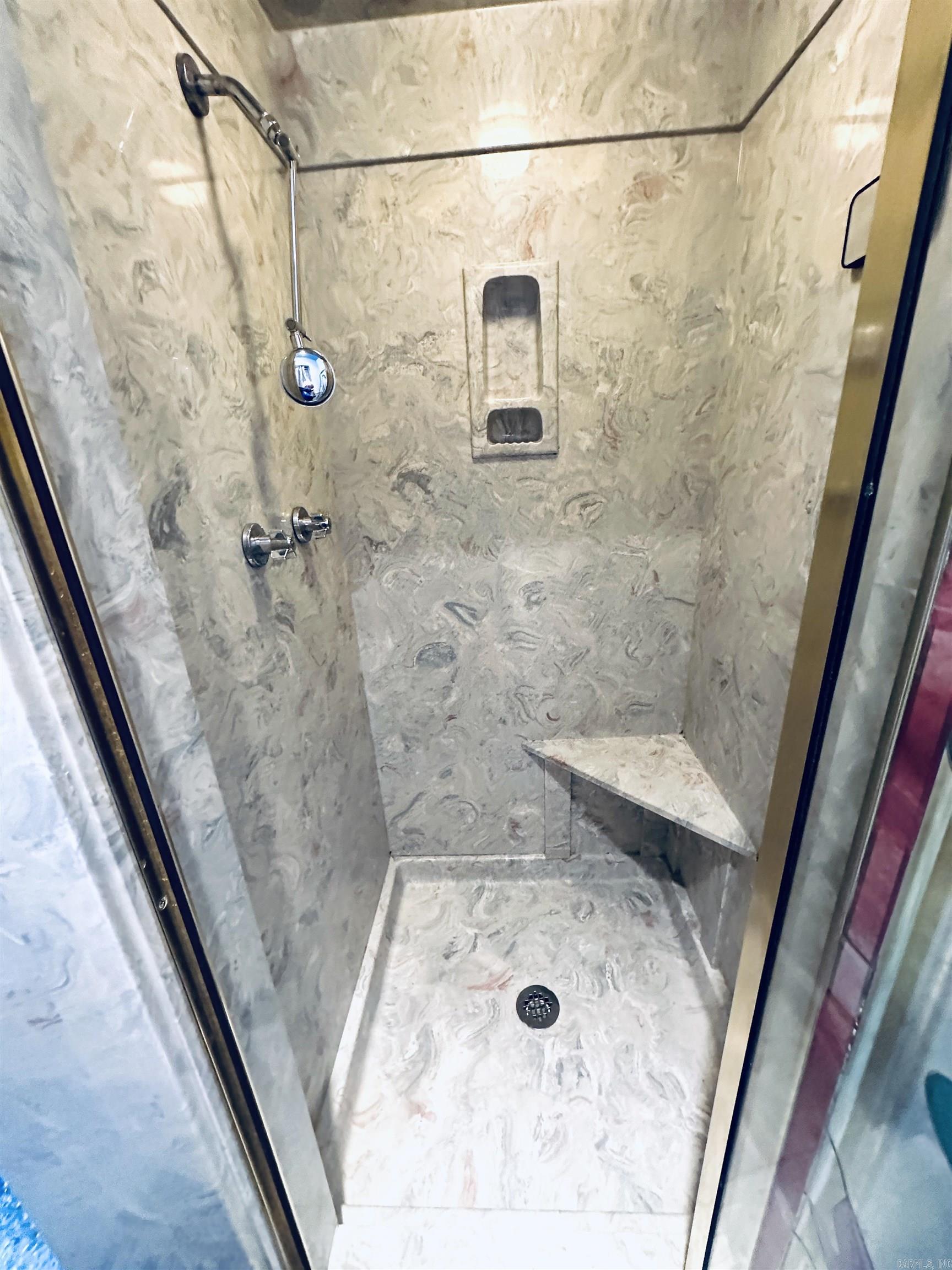 PIKE VIEW - Residential