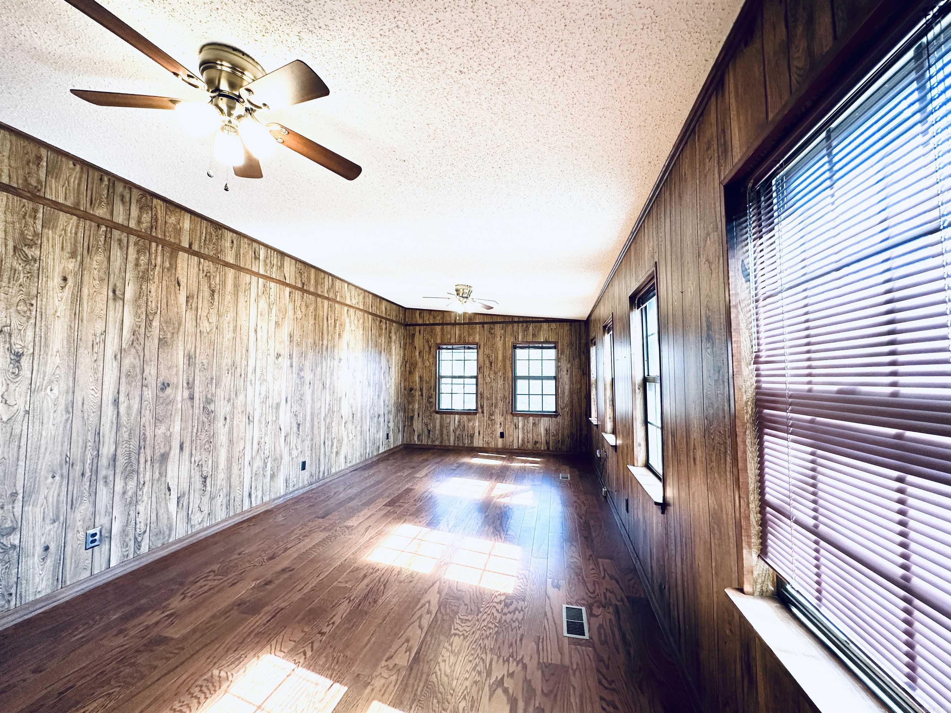 PIKE VIEW - Residential