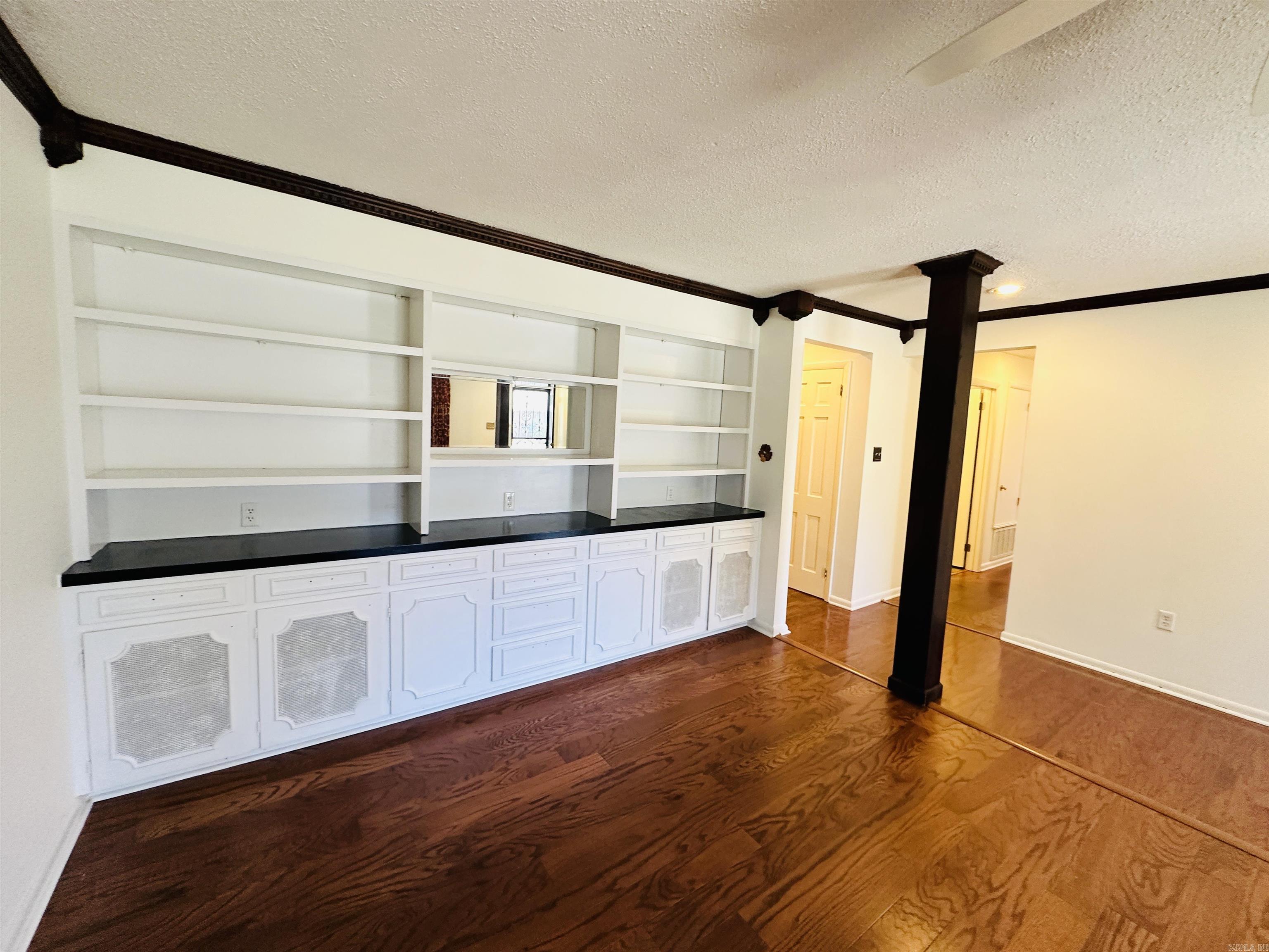 PIKE VIEW - Residential