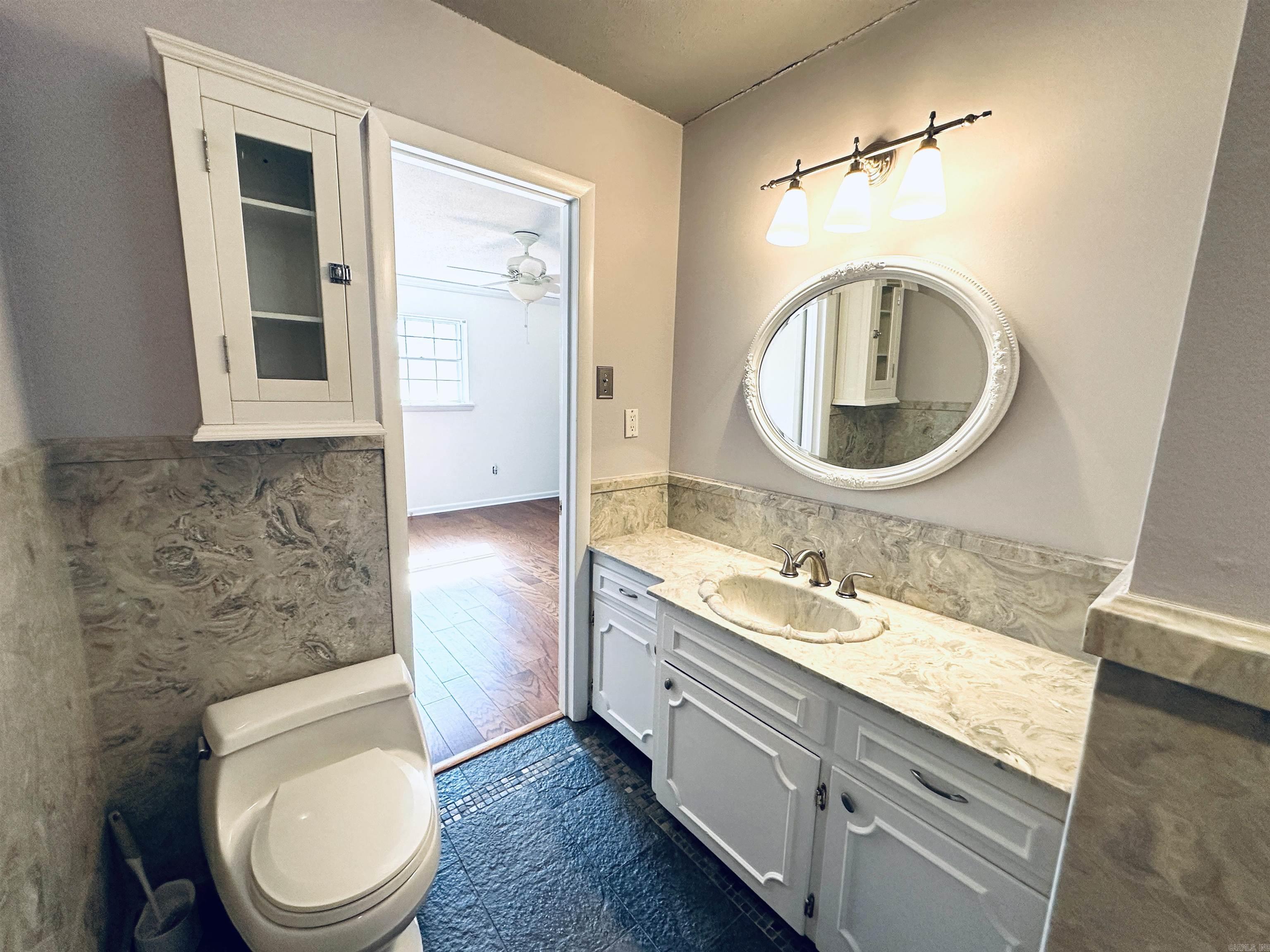 PIKE VIEW - Residential