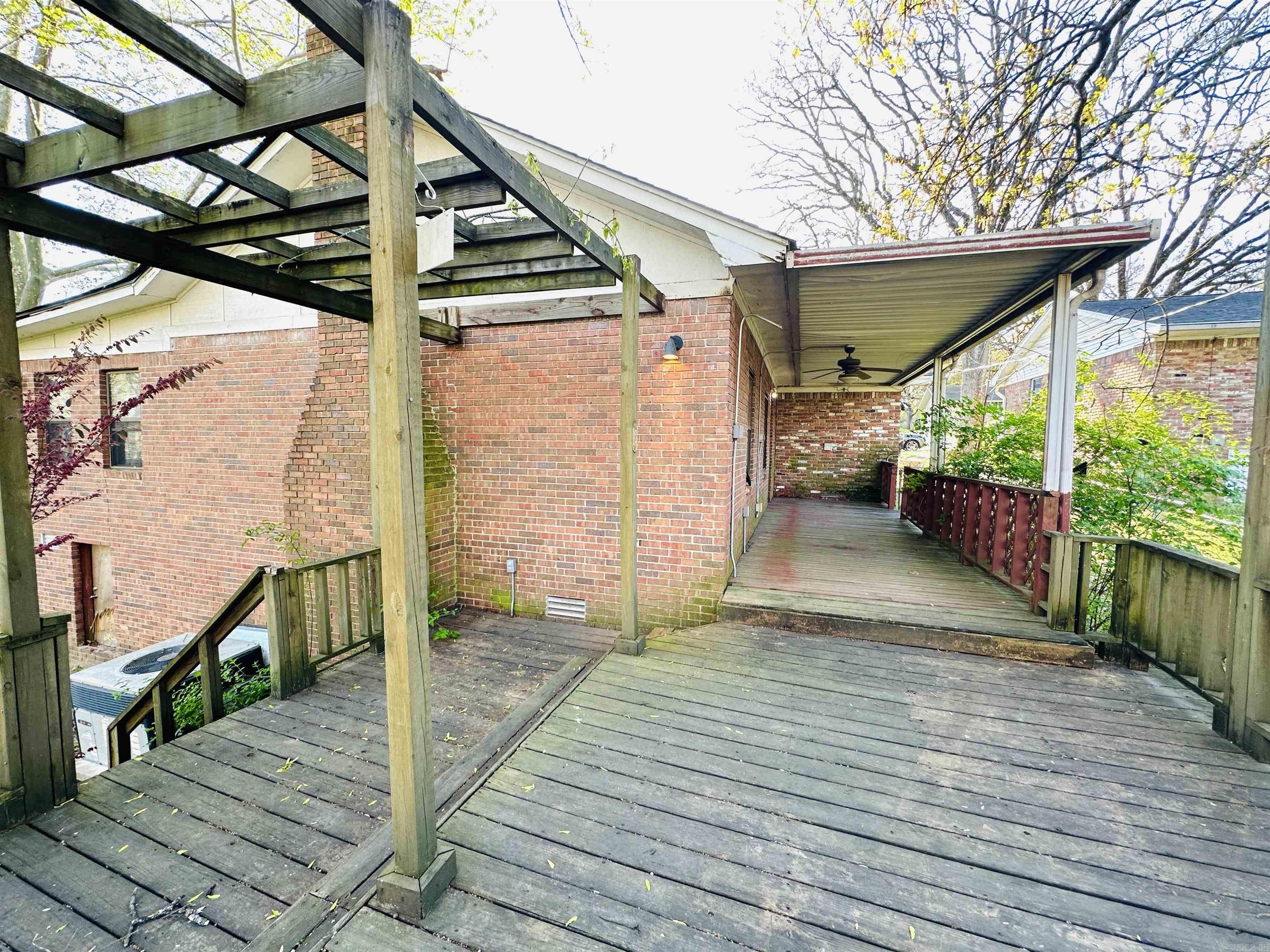 PIKE VIEW - Residential