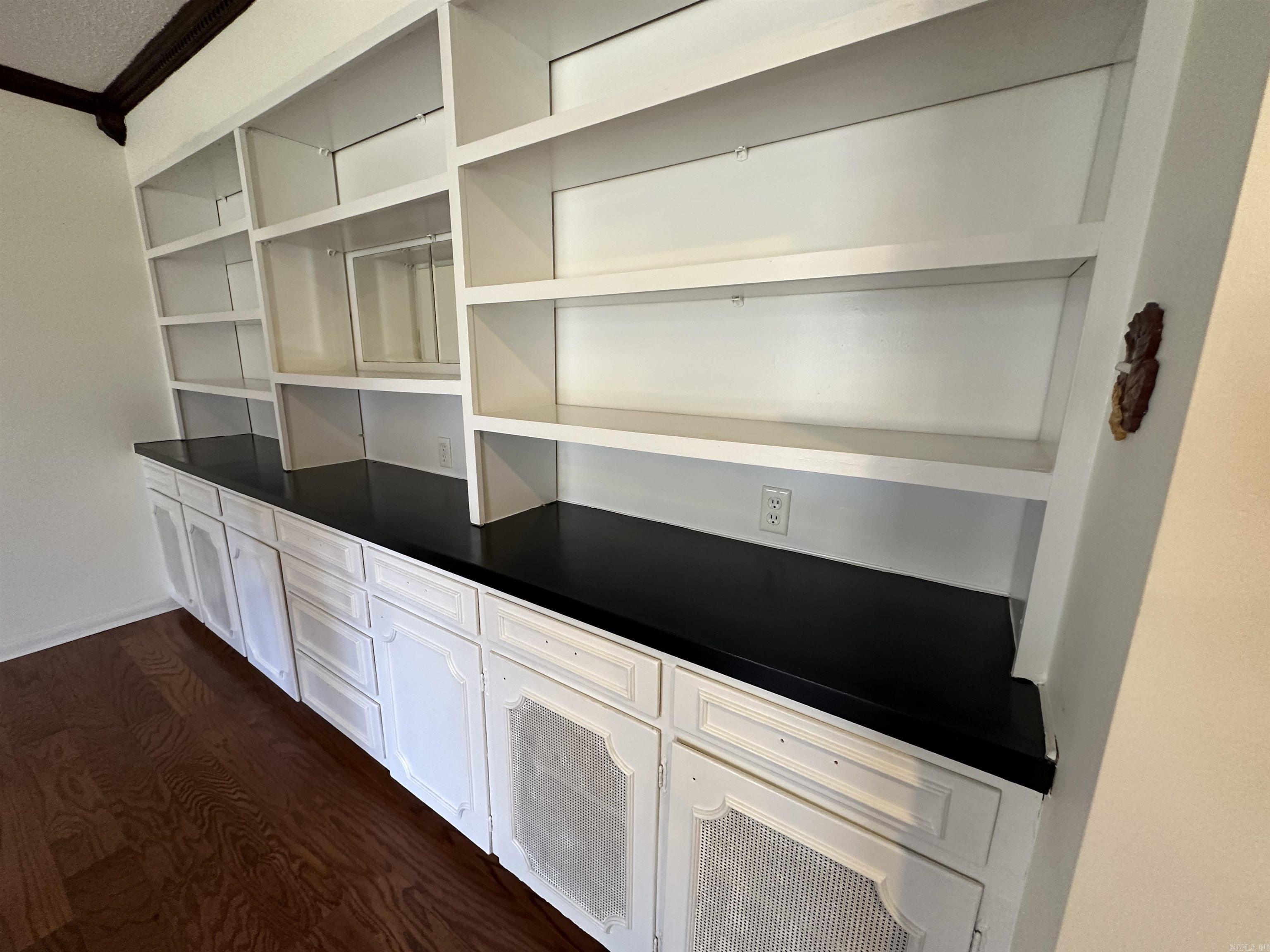 PIKE VIEW - Residential