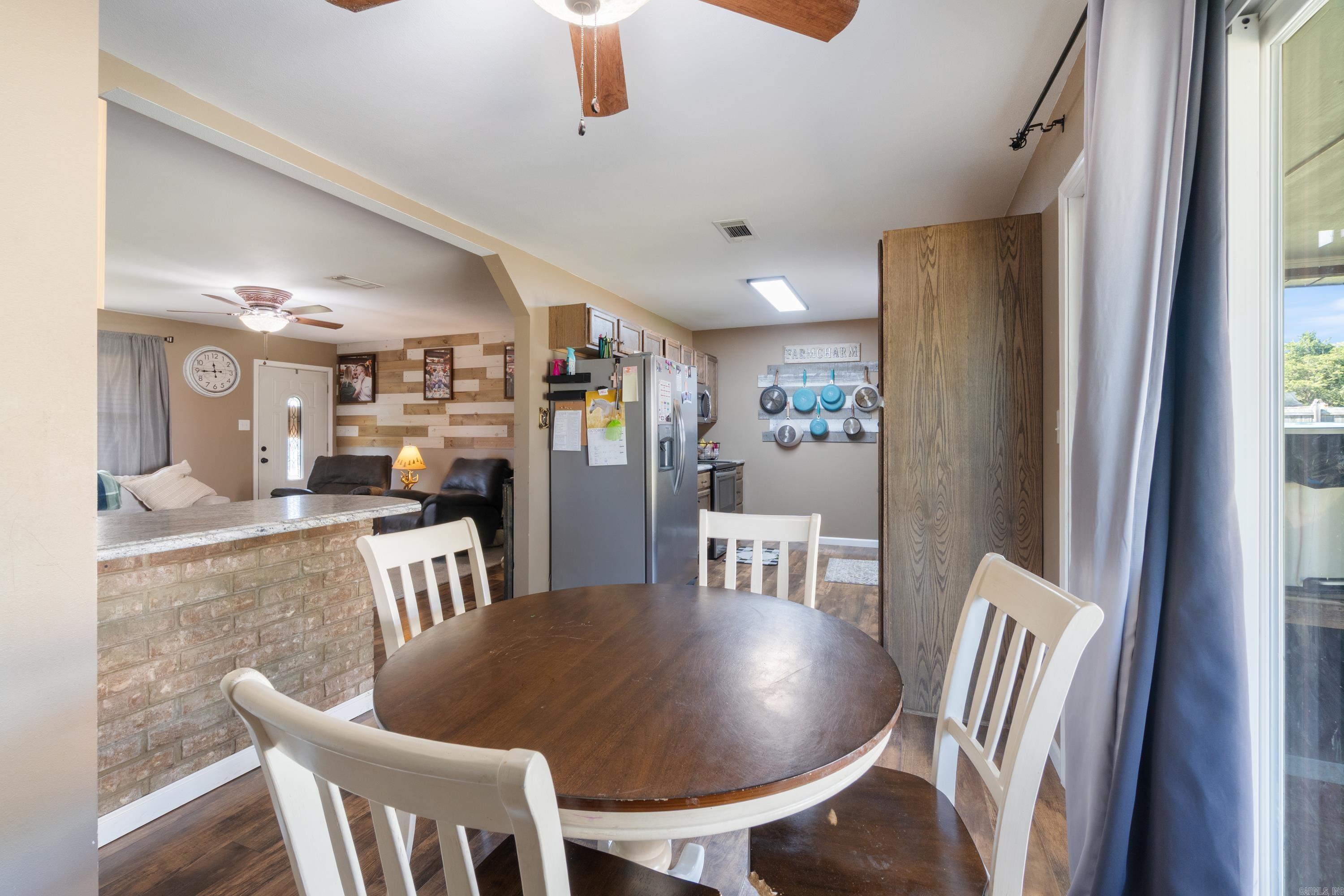 CEDAR CREST - Residential