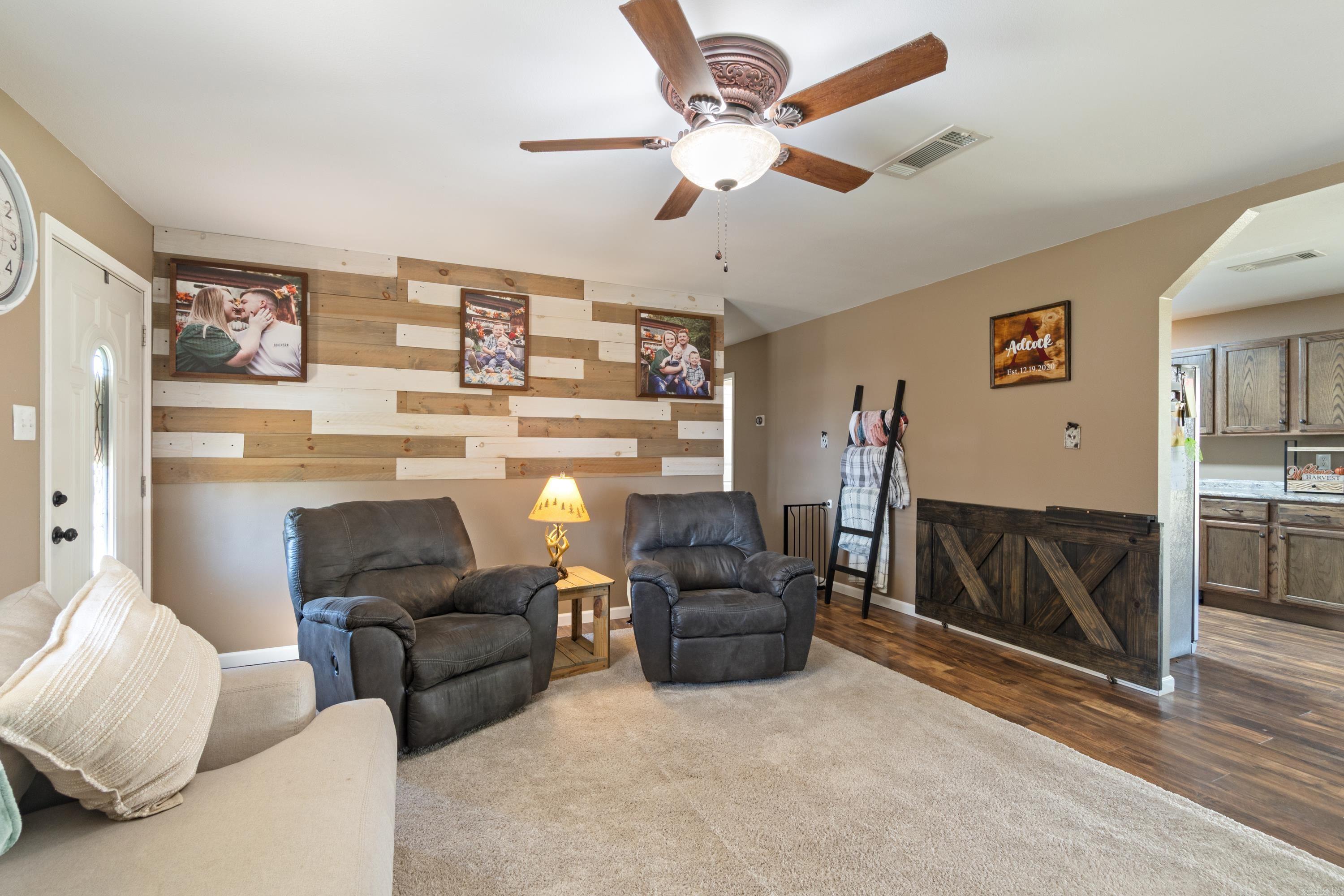 CEDAR CREST - Residential