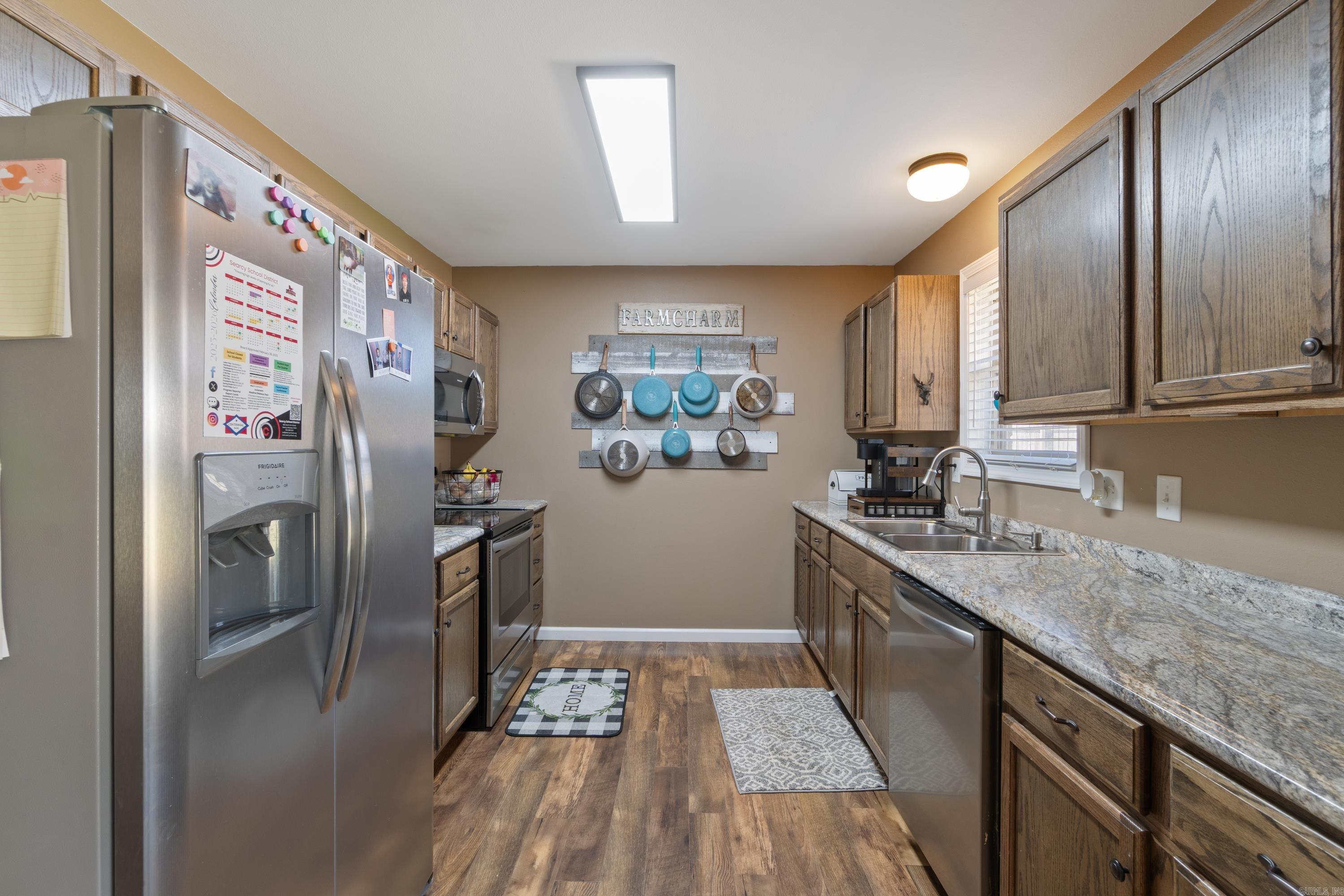 CEDAR CREST - Residential