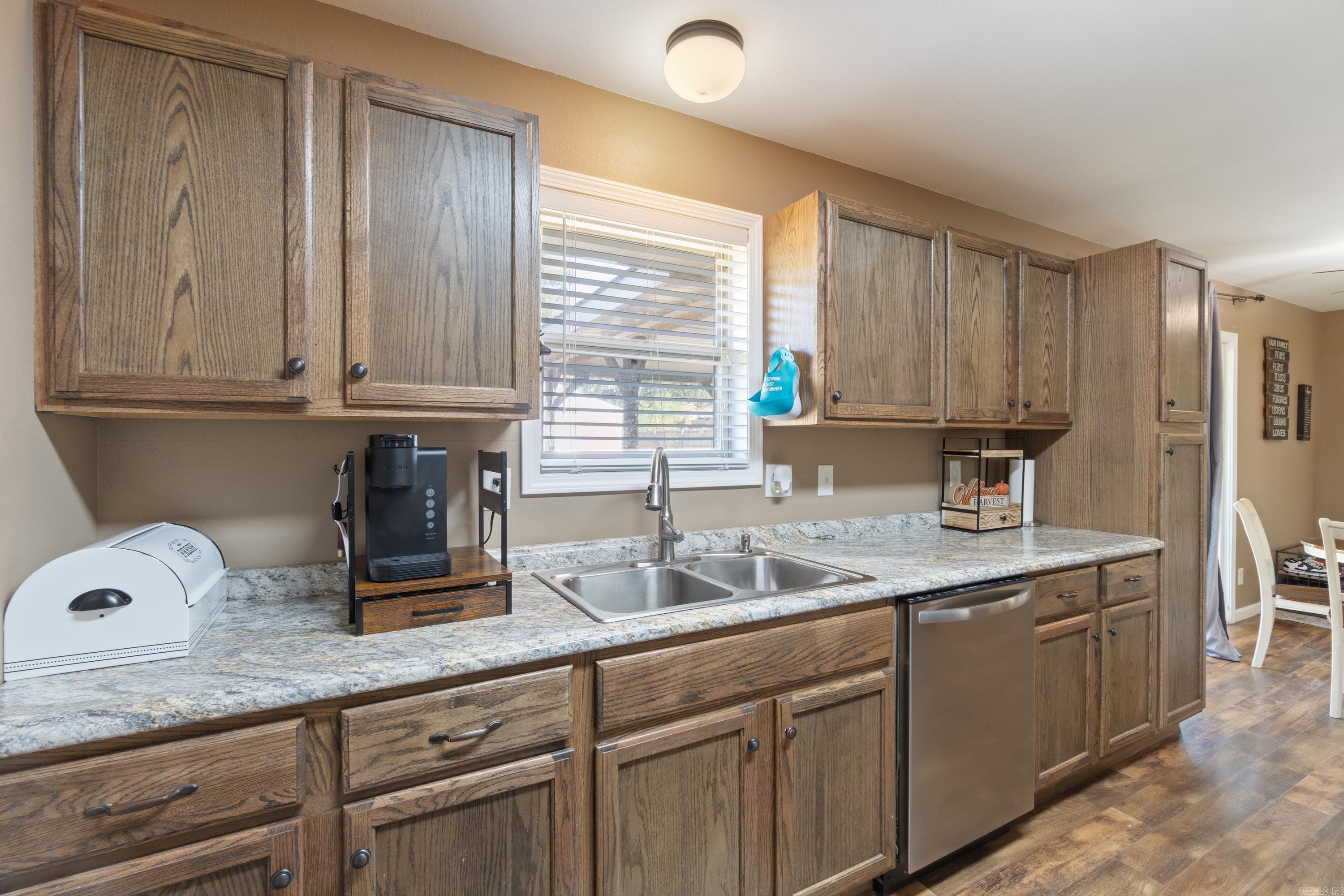 CEDAR CREST - Residential