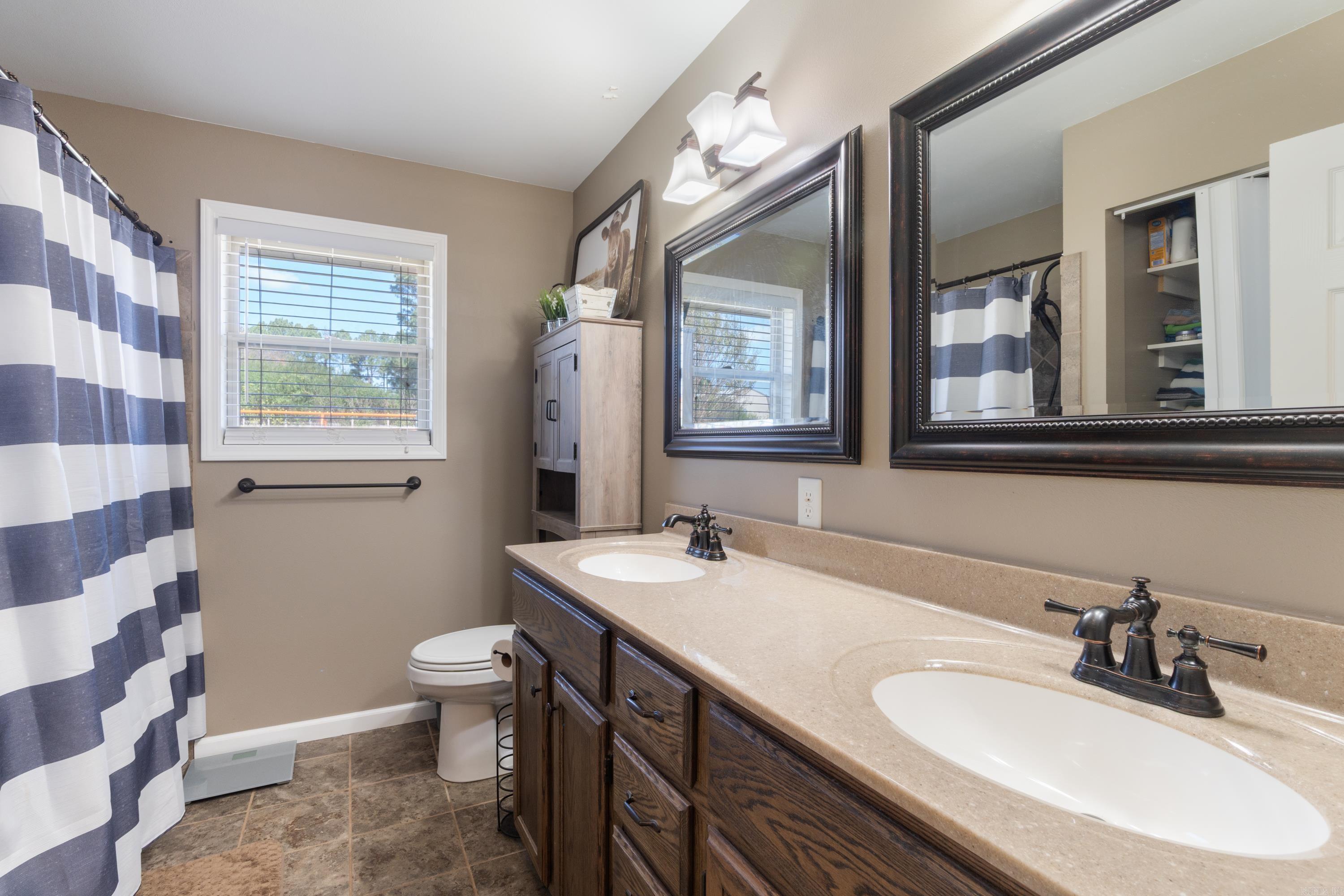 CEDAR CREST - Residential