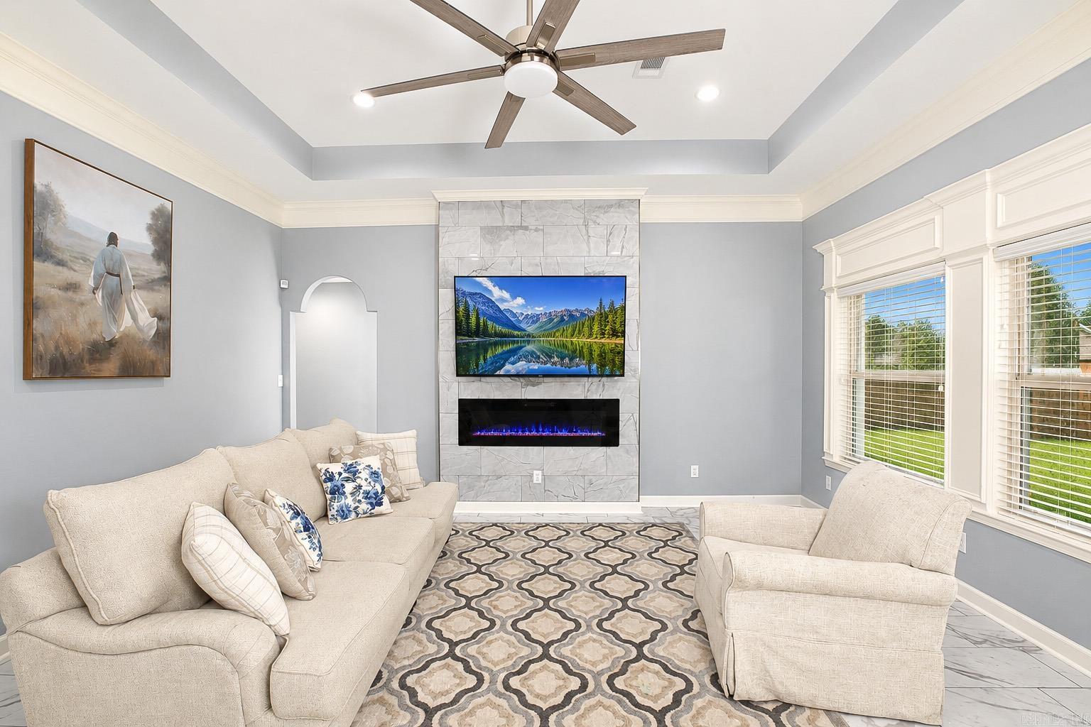 DANIELS OAKS - Residential