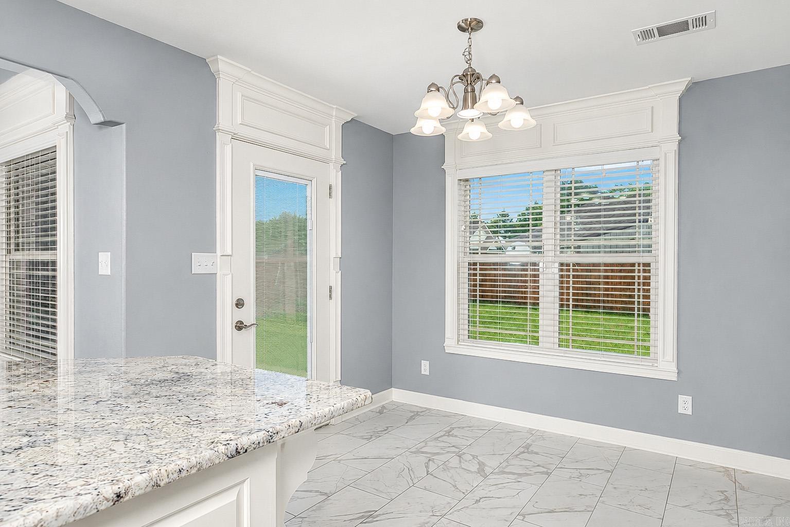 DANIELS OAKS - Residential