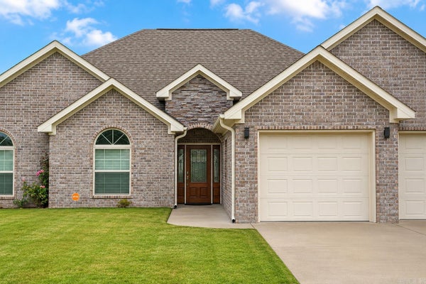 205 SHAMSIE LN, WHITE HALL, AR 71602 - Image 4839bd8533d61bde3c6b4f2fc844084f/3929707697