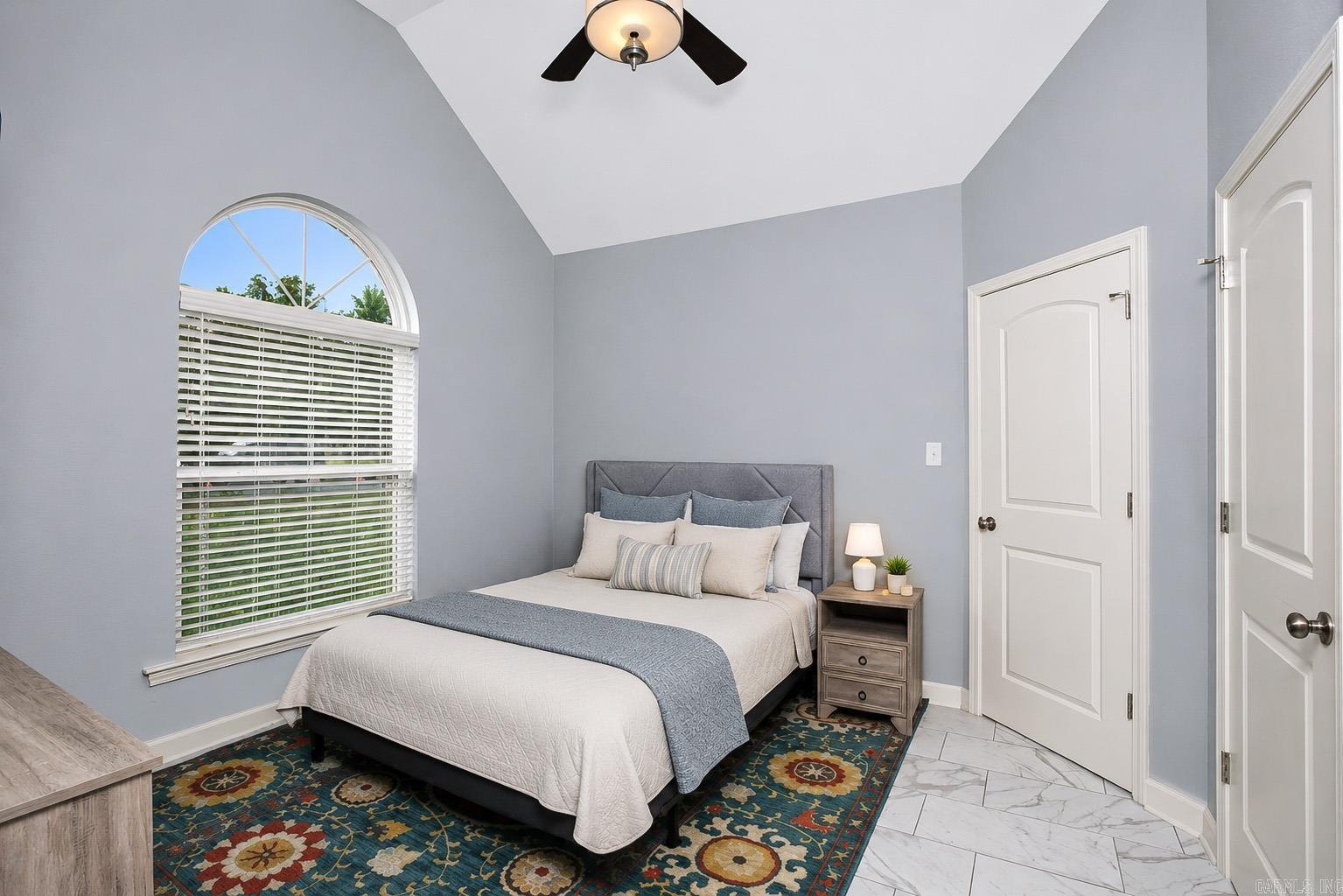DANIELS OAKS - Residential