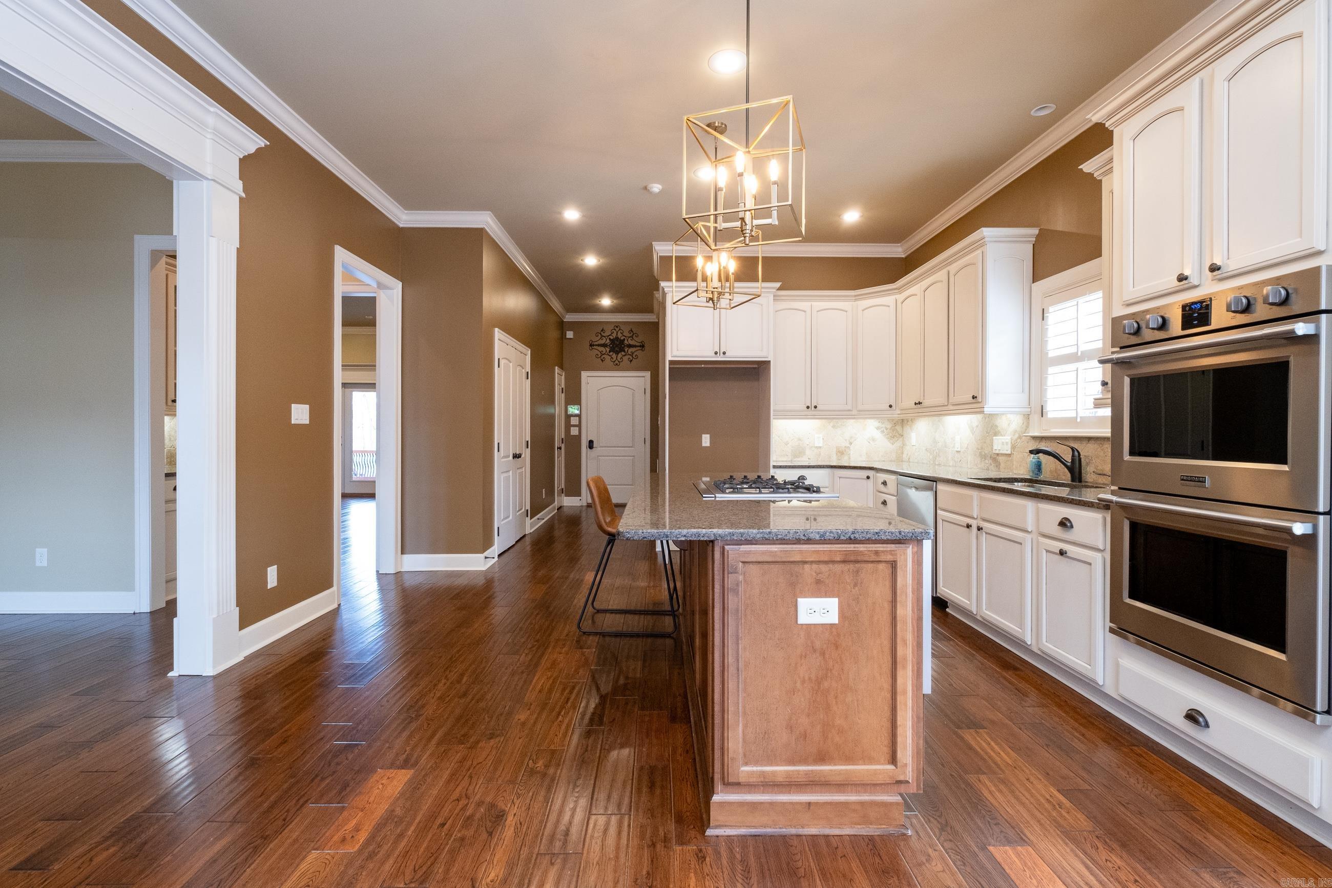 WOODLANDS EDGE - Residential