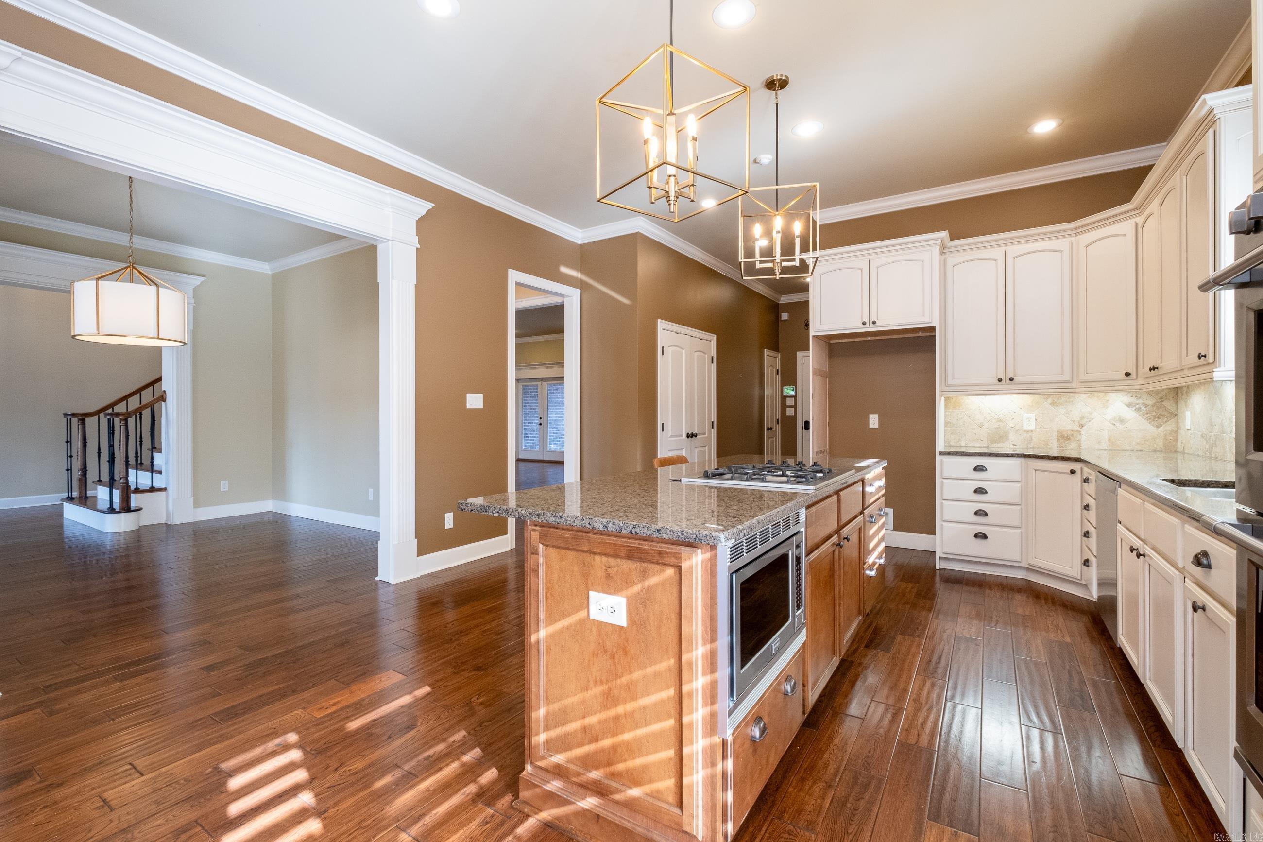 WOODLANDS EDGE - Residential