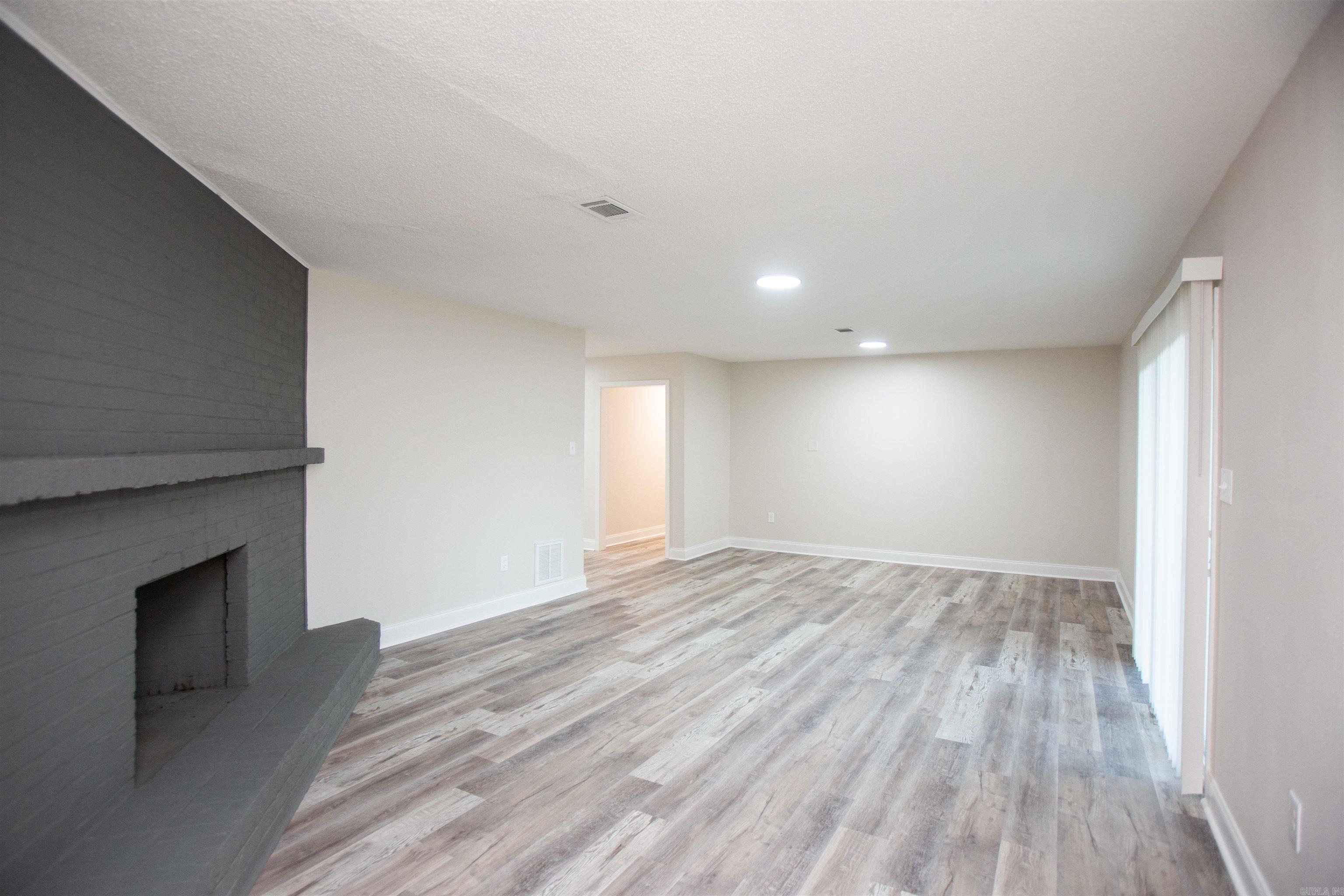 CAMELOT ESTATES - Residential