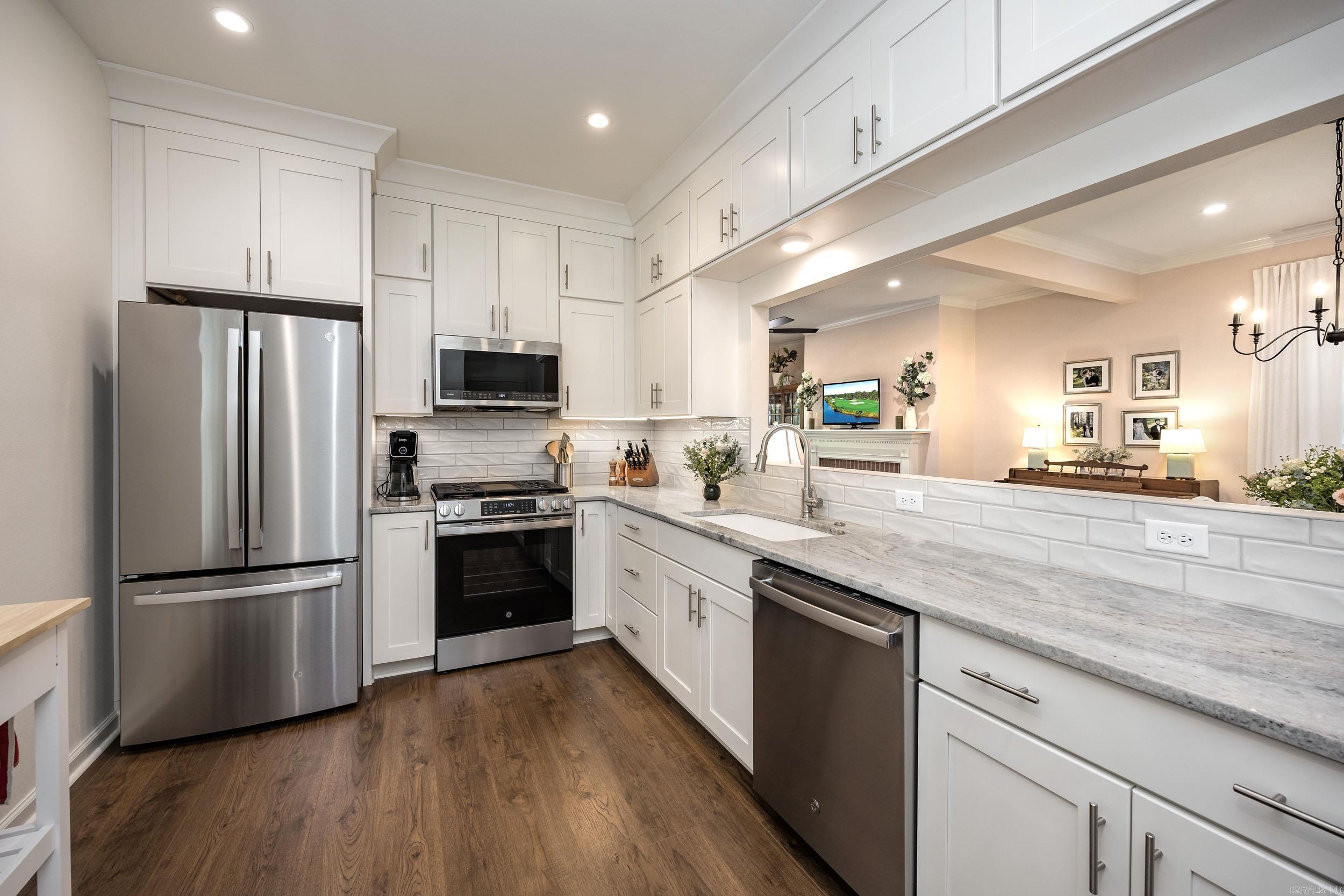 FOXCROFT VILLAGE - Residential