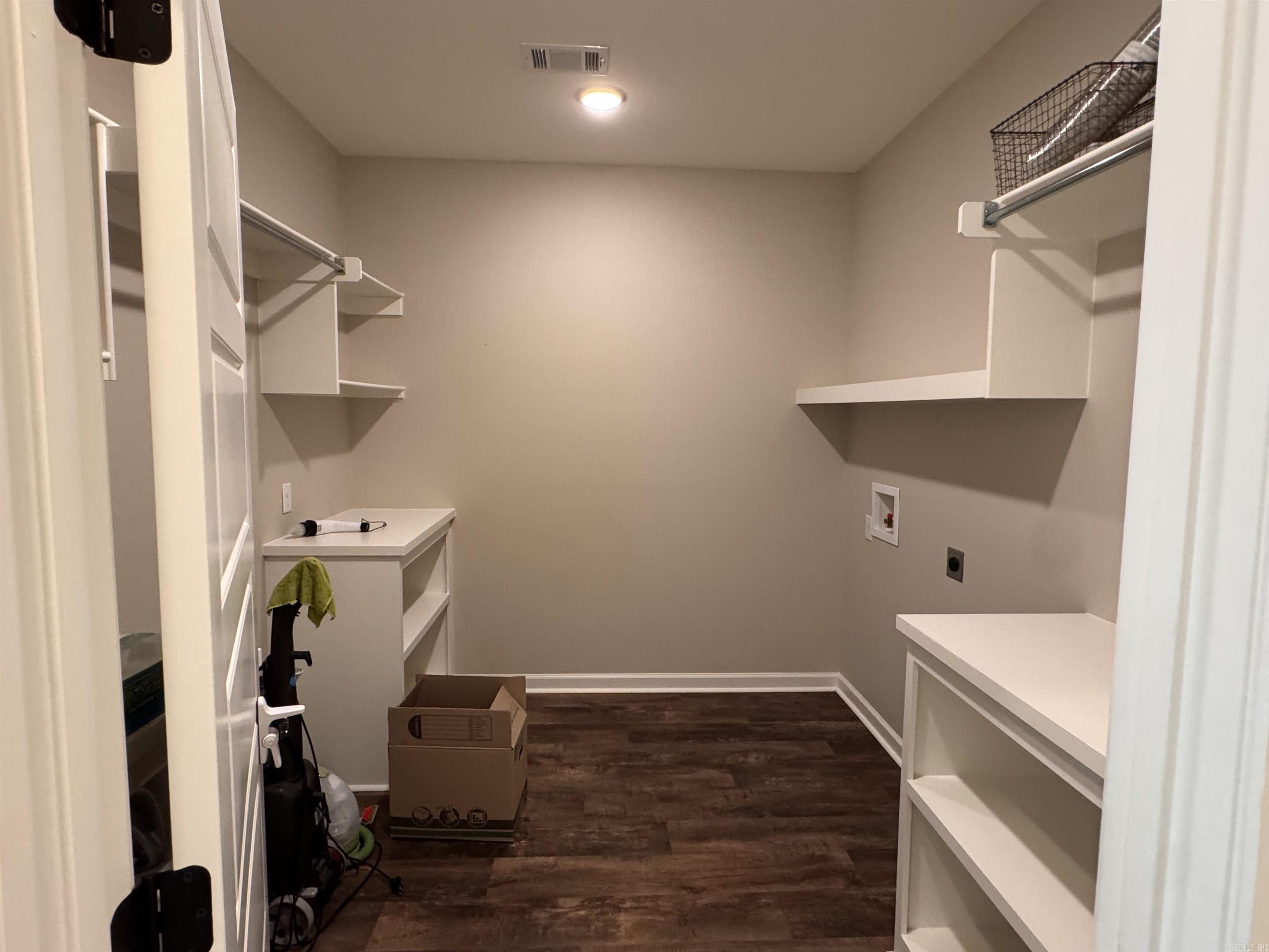 Tuckers Hill - Residential