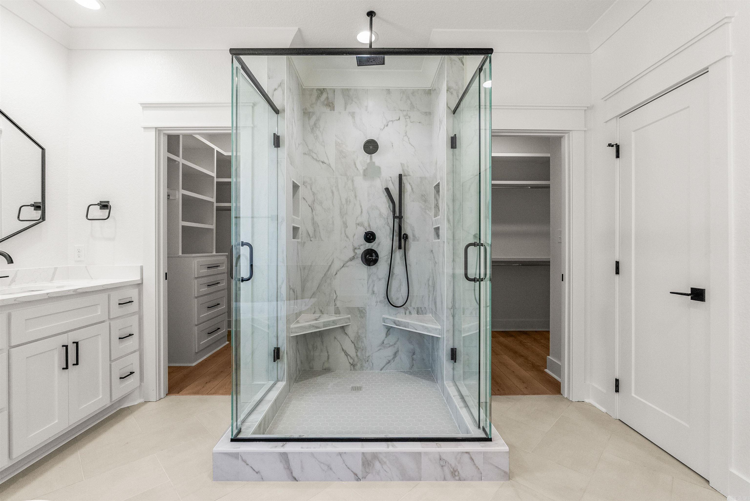 IVY PLACE - Residential